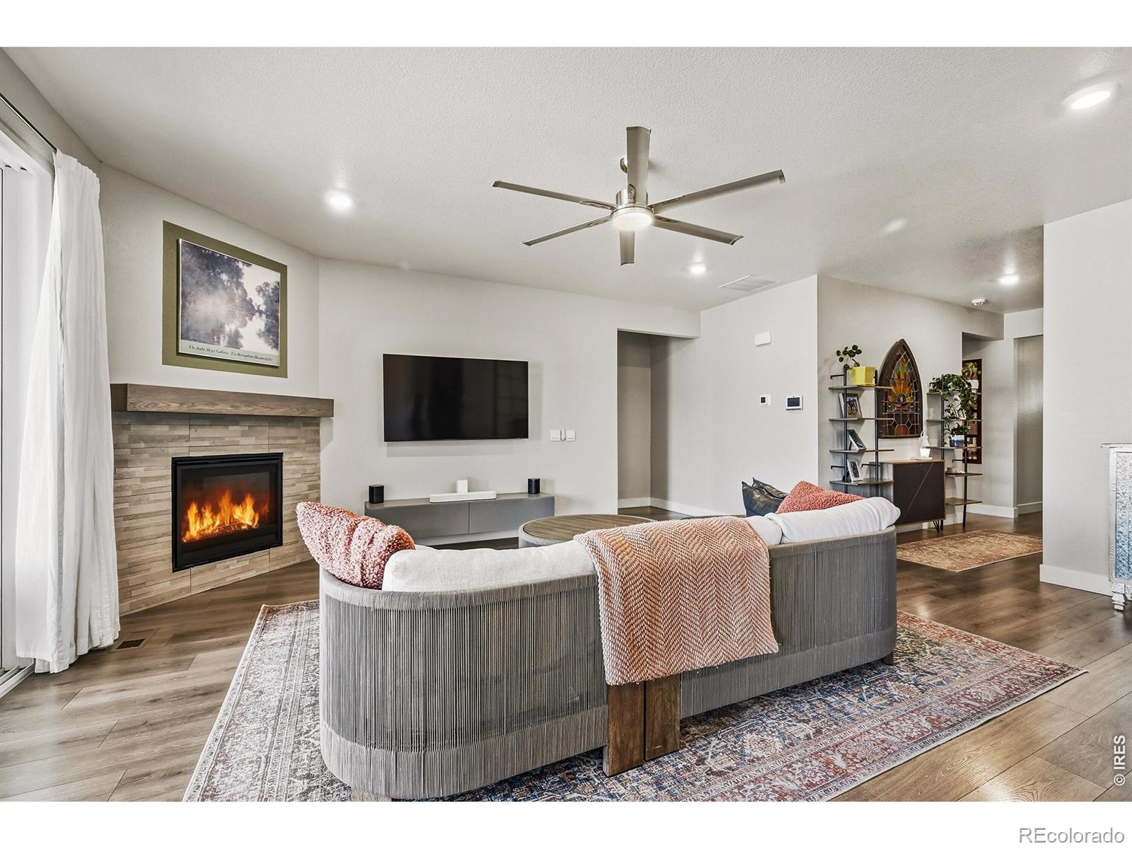MLS Image #4 for 1699  rivergate way,berthoud, Colorado