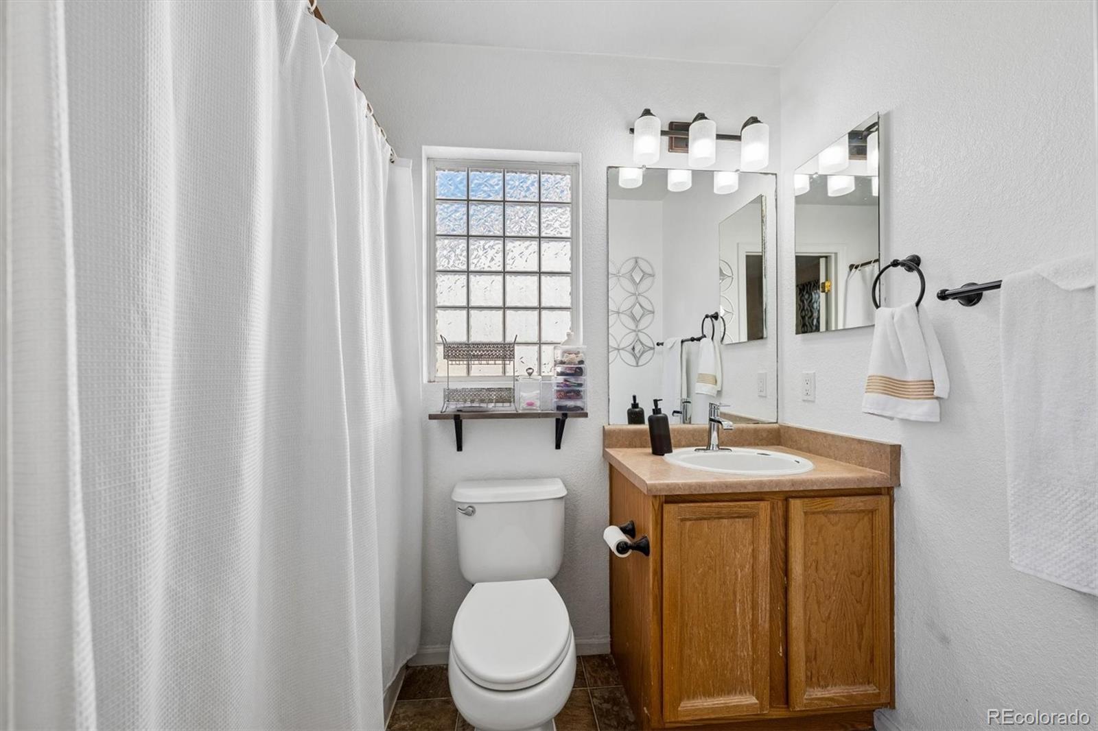 MLS Image #24 for 21440  randolph place,denver, Colorado