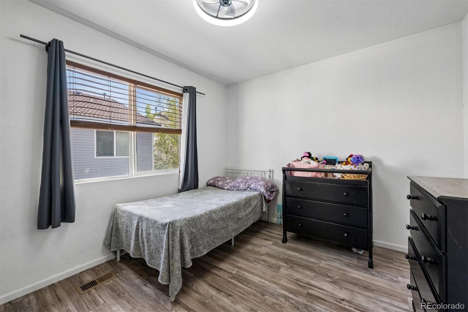 MLS Image #25 for 21440  randolph place,denver, Colorado