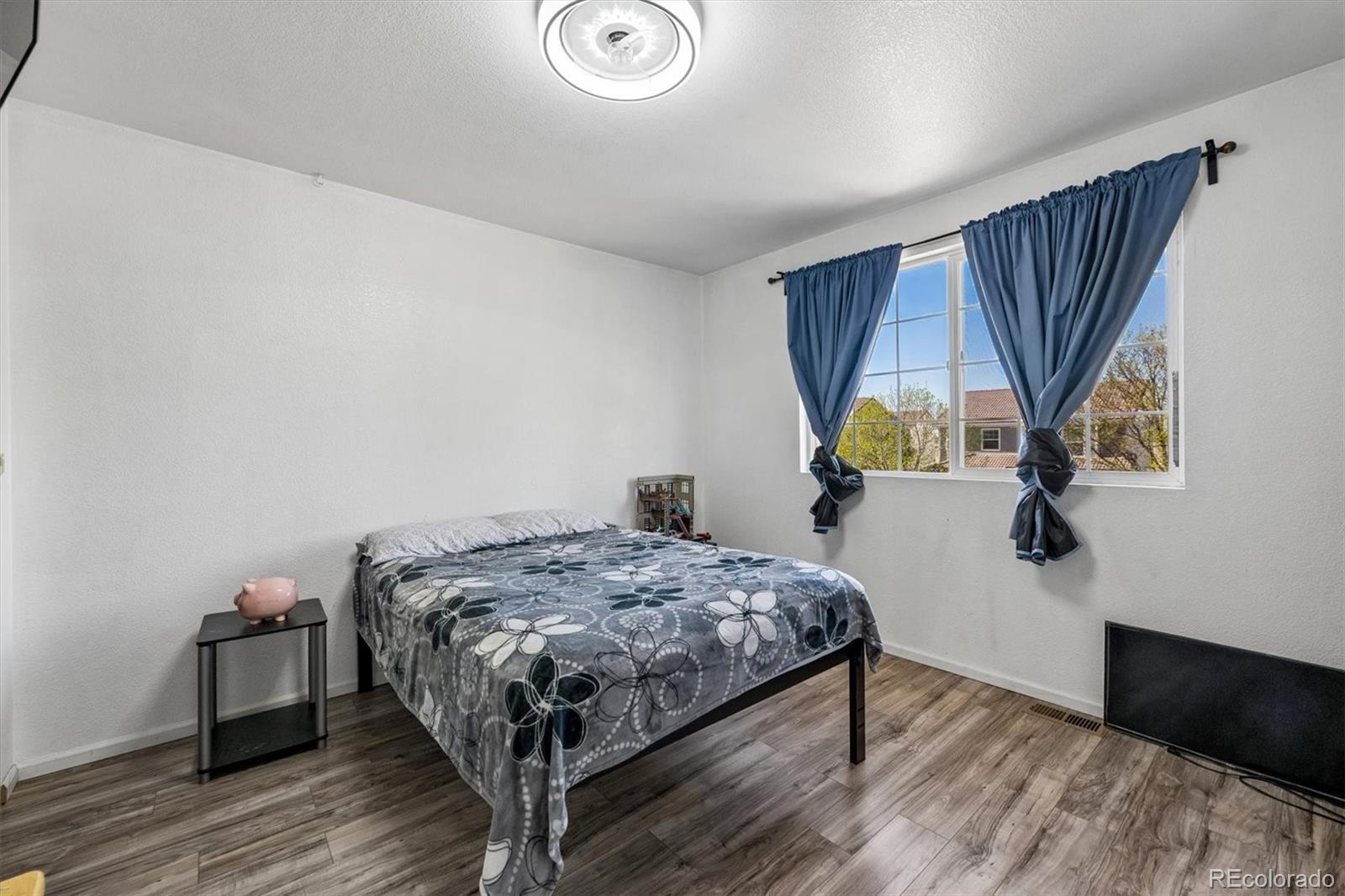 MLS Image #27 for 21440  randolph place,denver, Colorado