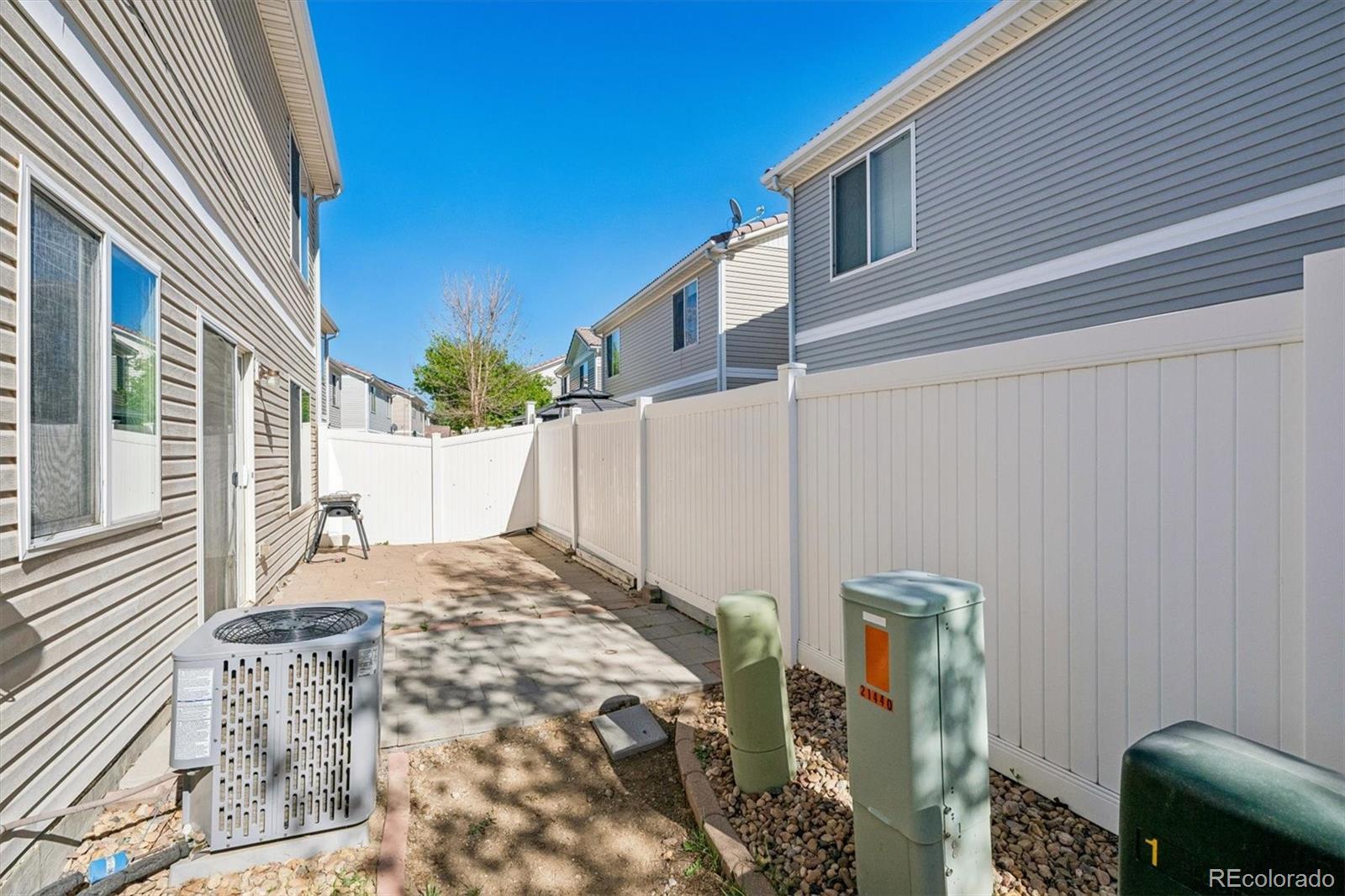 MLS Image #31 for 21440  randolph place,denver, Colorado