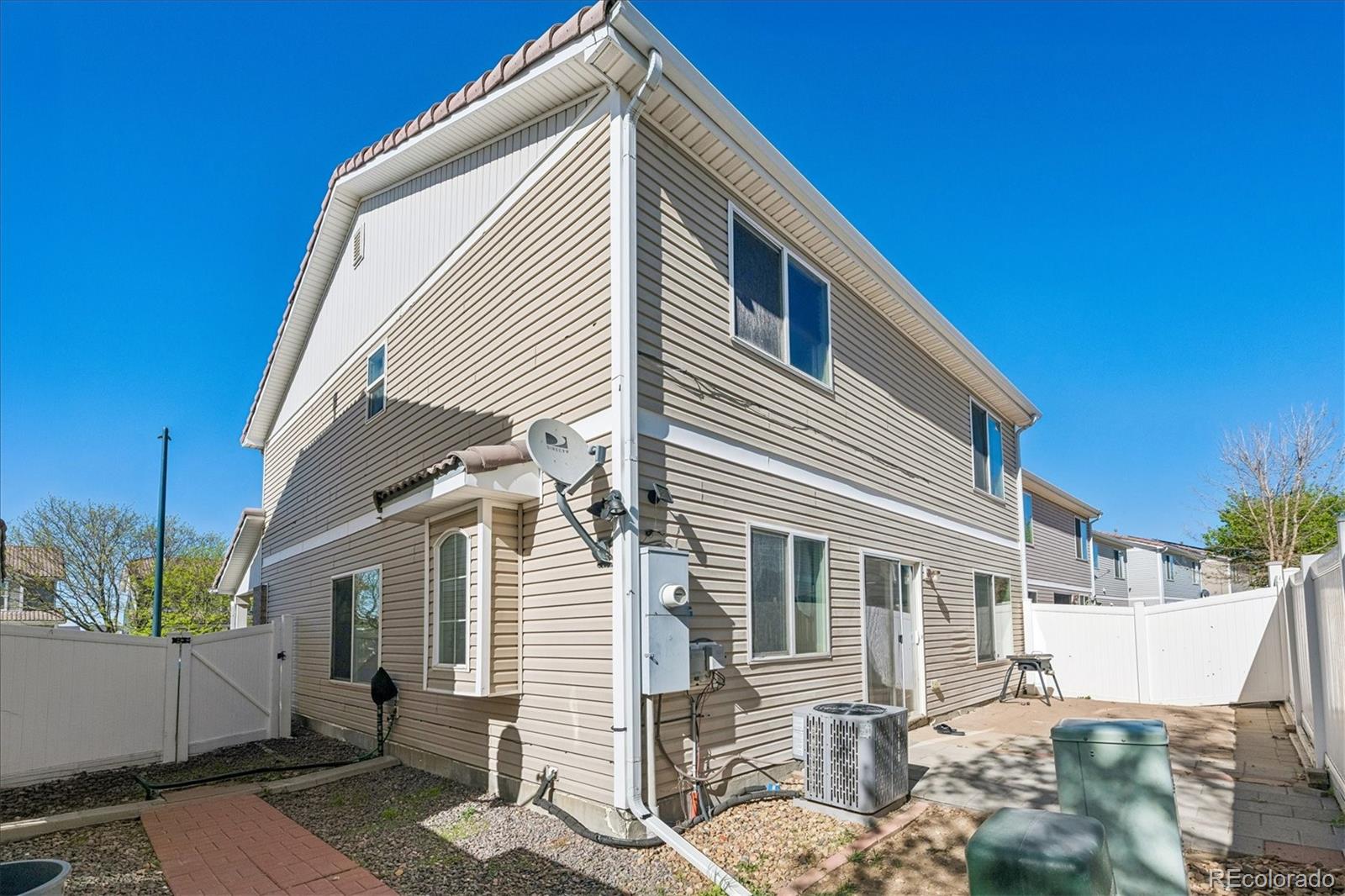 MLS Image #32 for 21440  randolph place,denver, Colorado