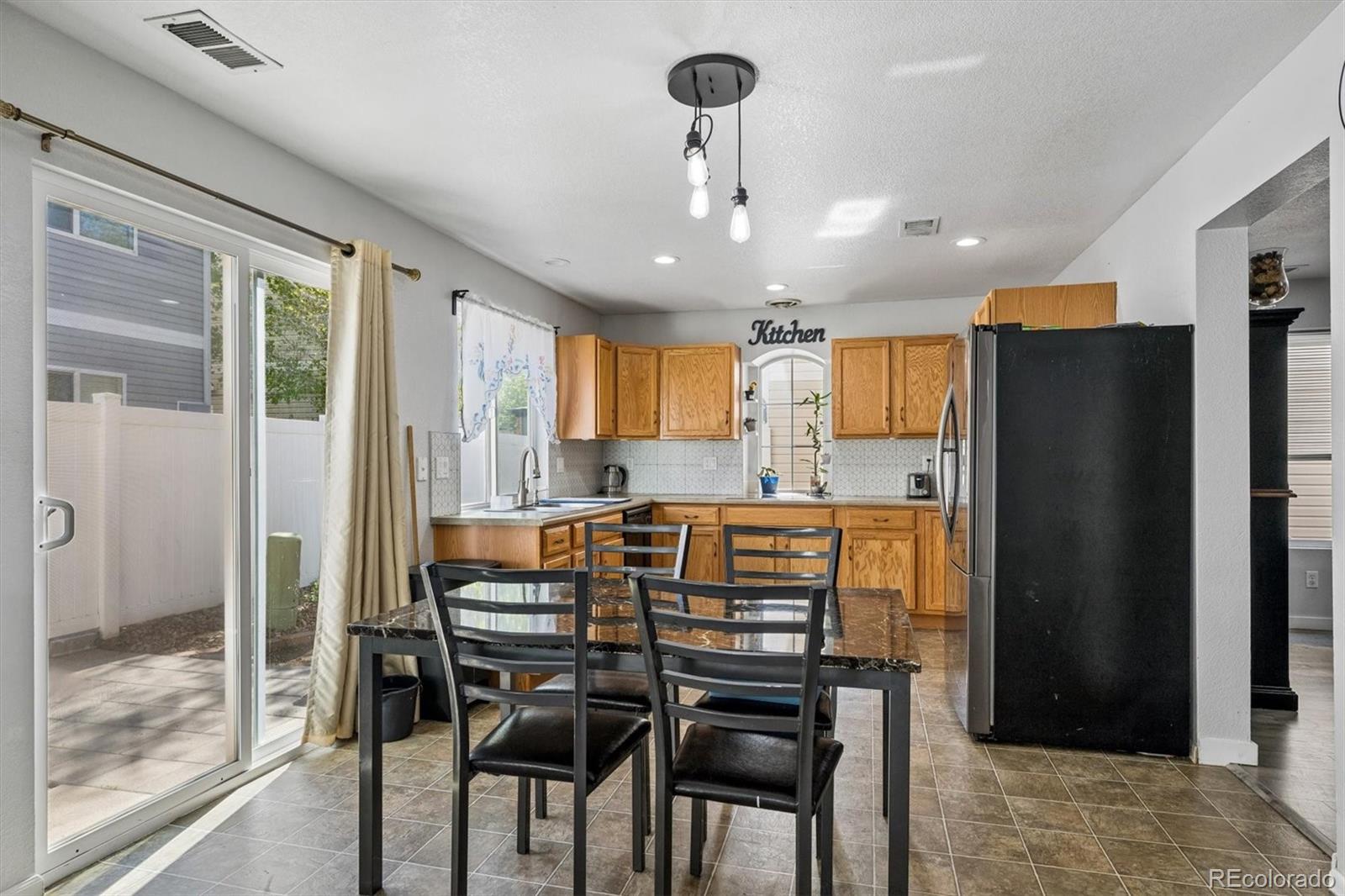 MLS Image #7 for 21440  randolph place,denver, Colorado