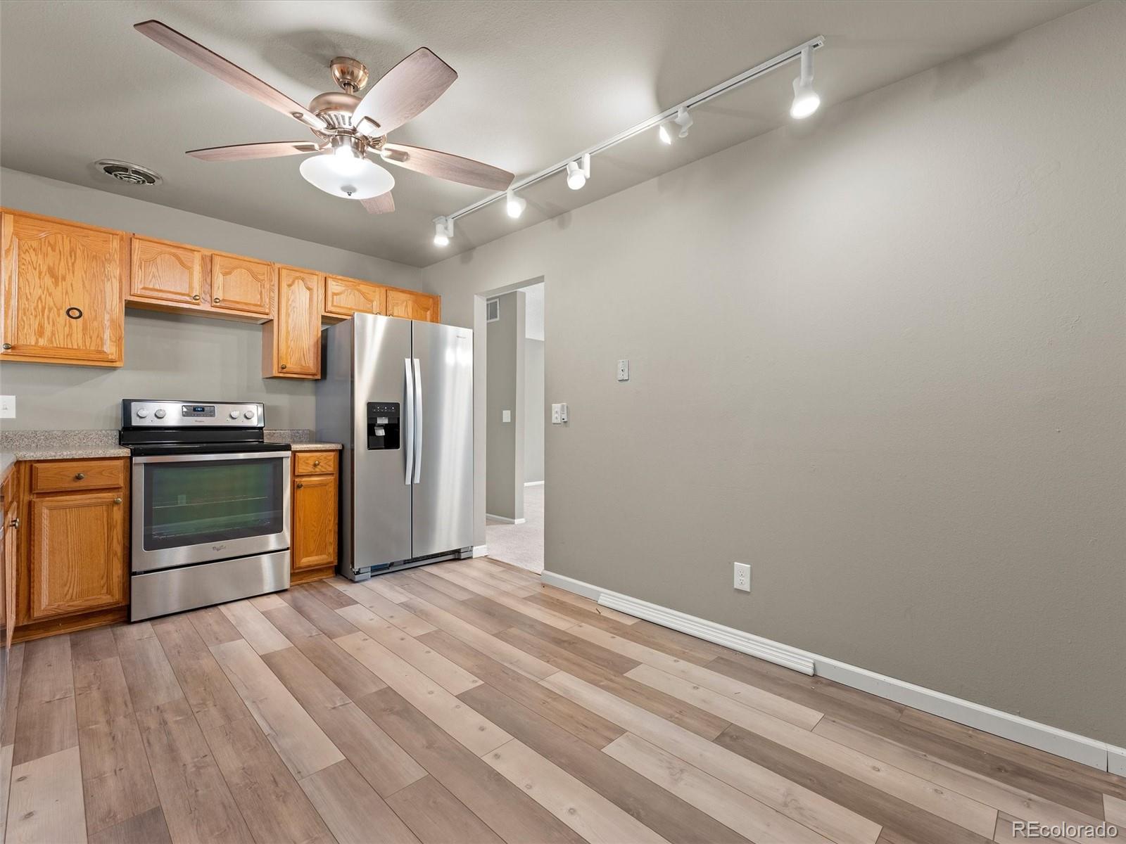 MLS Image #10 for 9966 e elizabeth street,thornton, Colorado