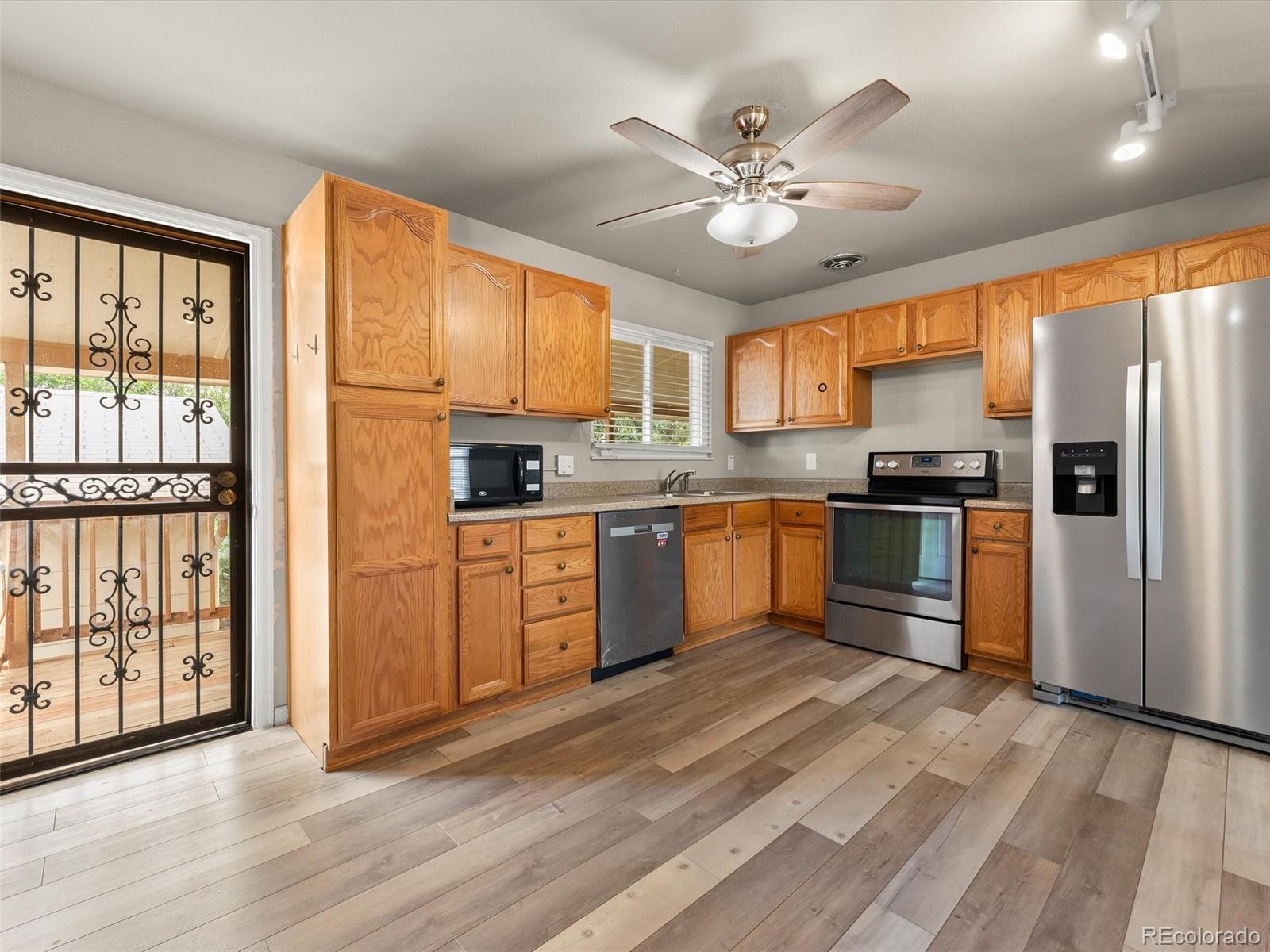 MLS Image #11 for 9966 e elizabeth street,thornton, Colorado