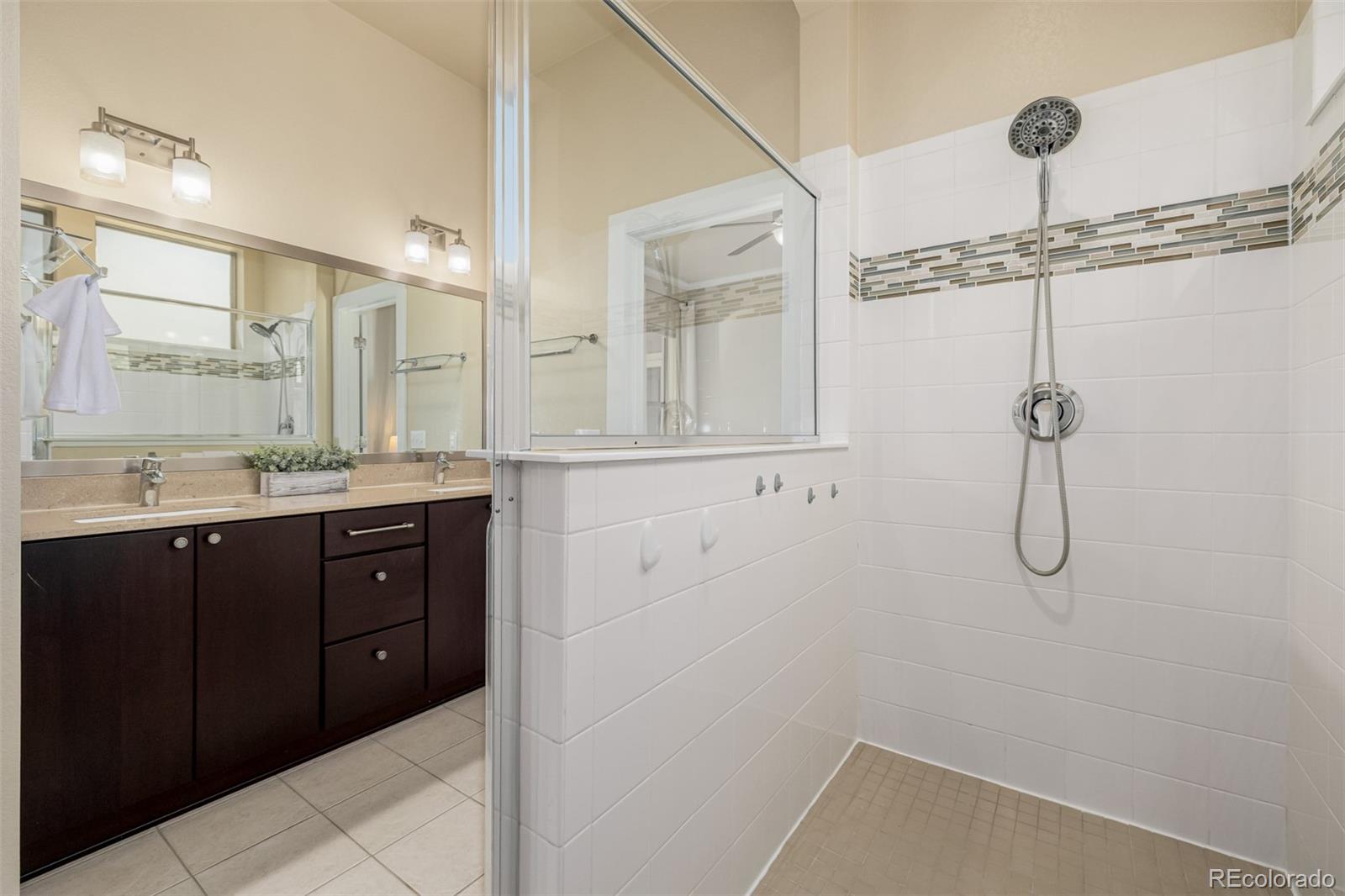 MLS Image #14 for 6737  alan drive,denver, Colorado