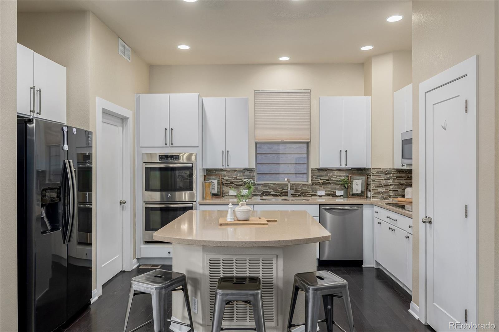 MLS Image #7 for 6737  alan drive,denver, Colorado