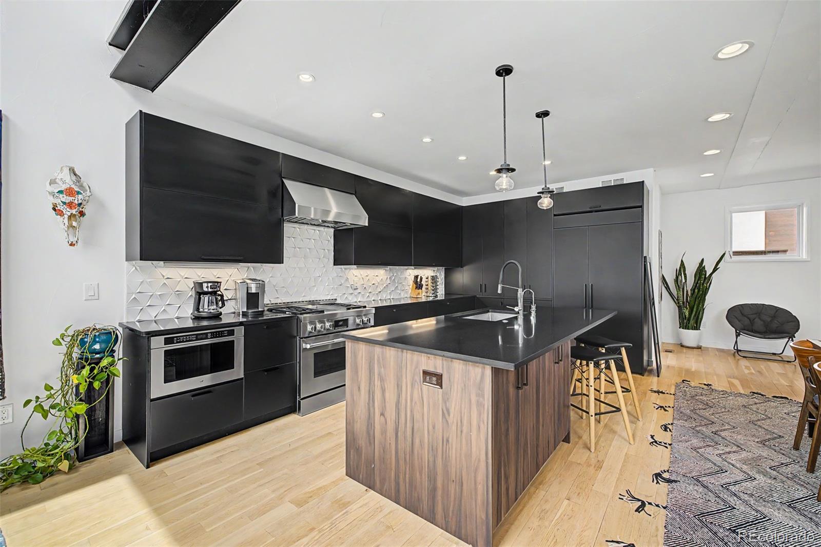 MLS Image #12 for 973  tennyson street,denver, Colorado