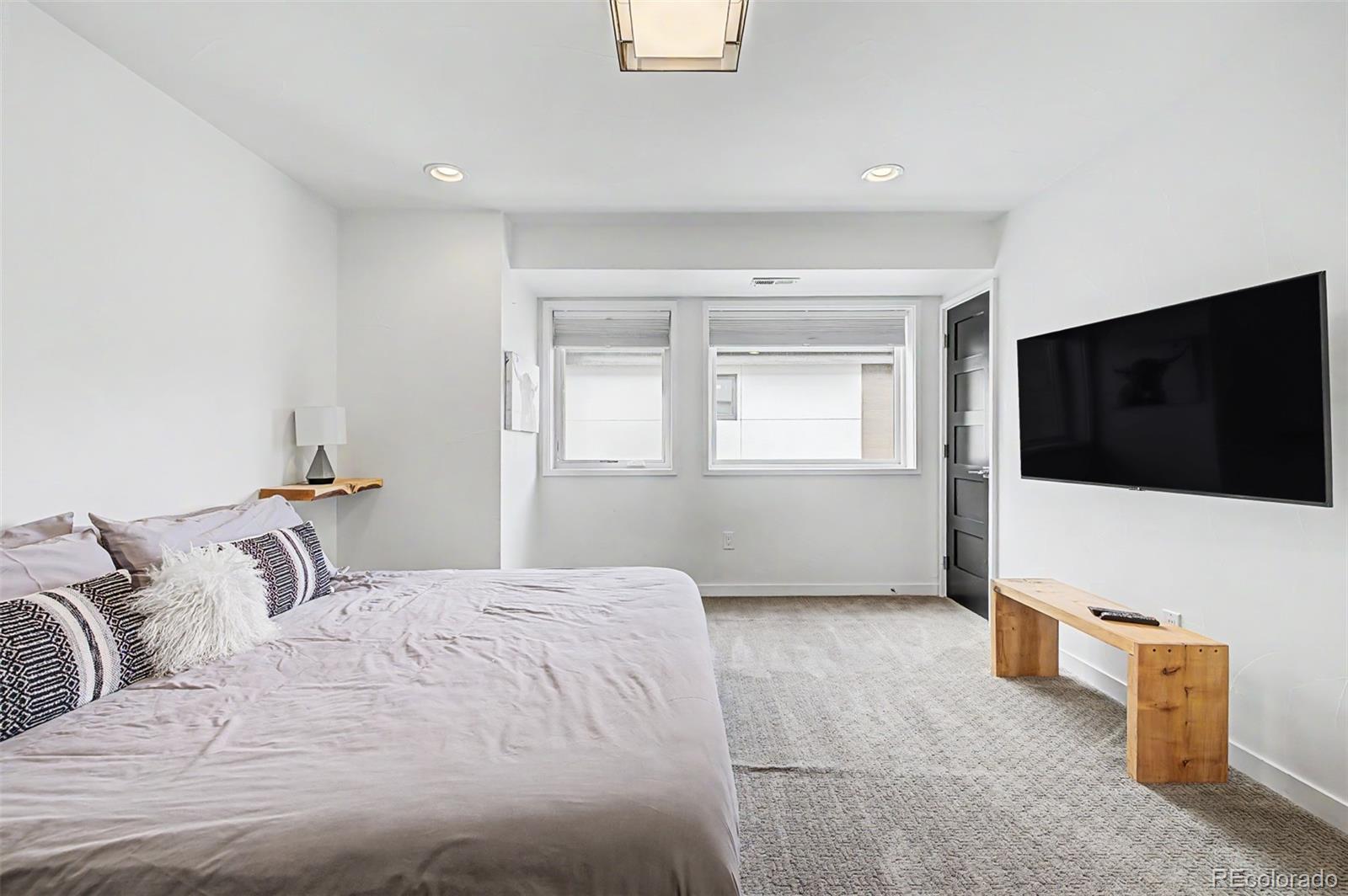 MLS Image #18 for 973  tennyson street,denver, Colorado