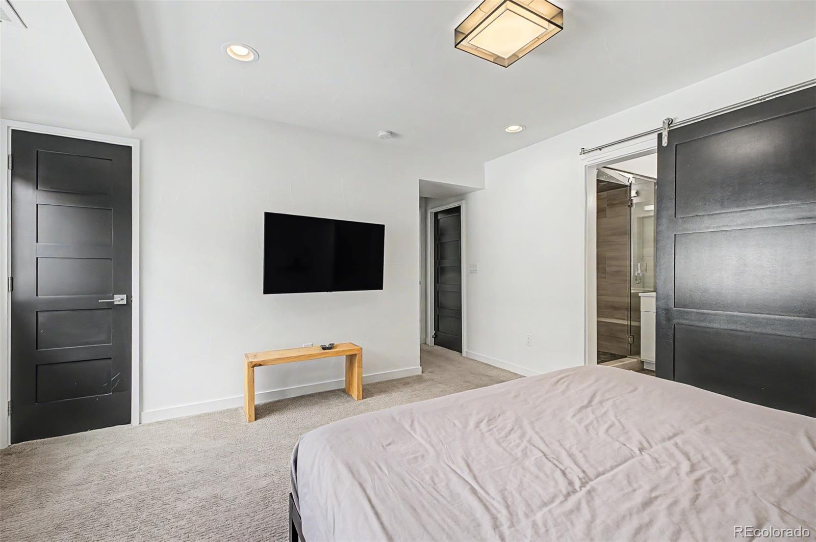 MLS Image #19 for 973  tennyson street,denver, Colorado