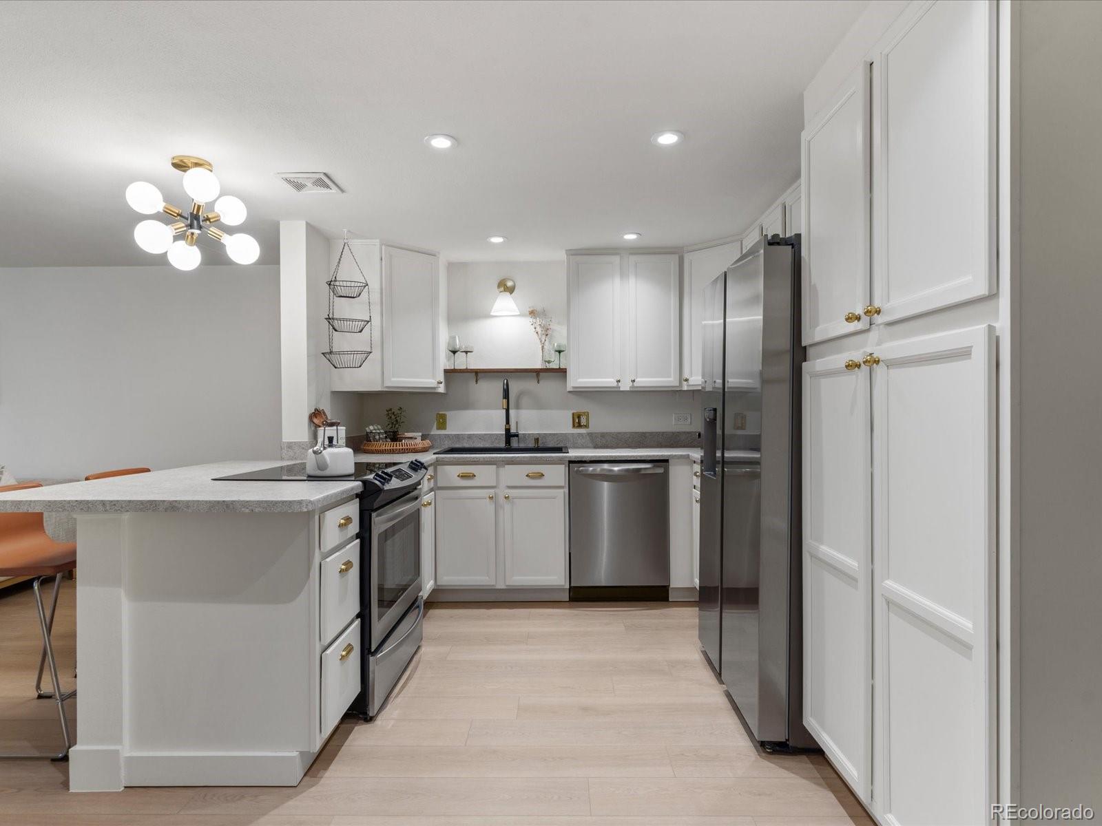 MLS Image #3 for 1050 n lafayette street,denver, Colorado