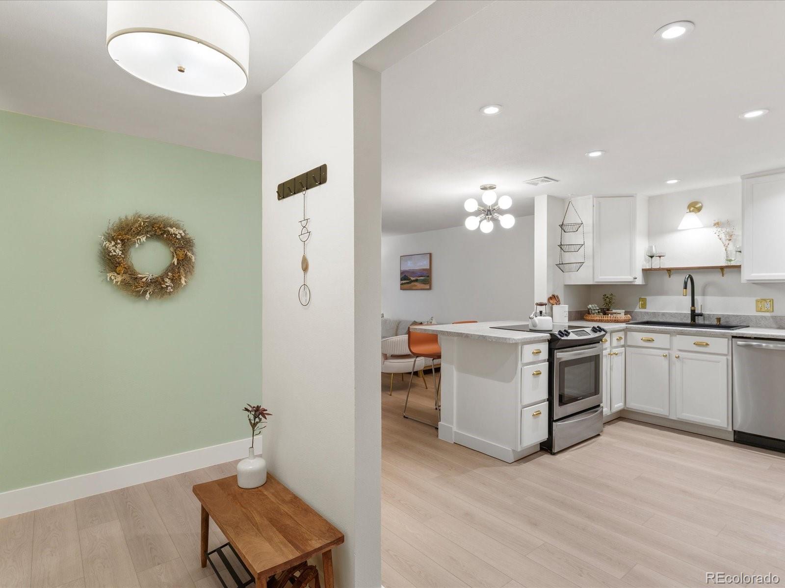 MLS Image #6 for 1050 n lafayette street,denver, Colorado