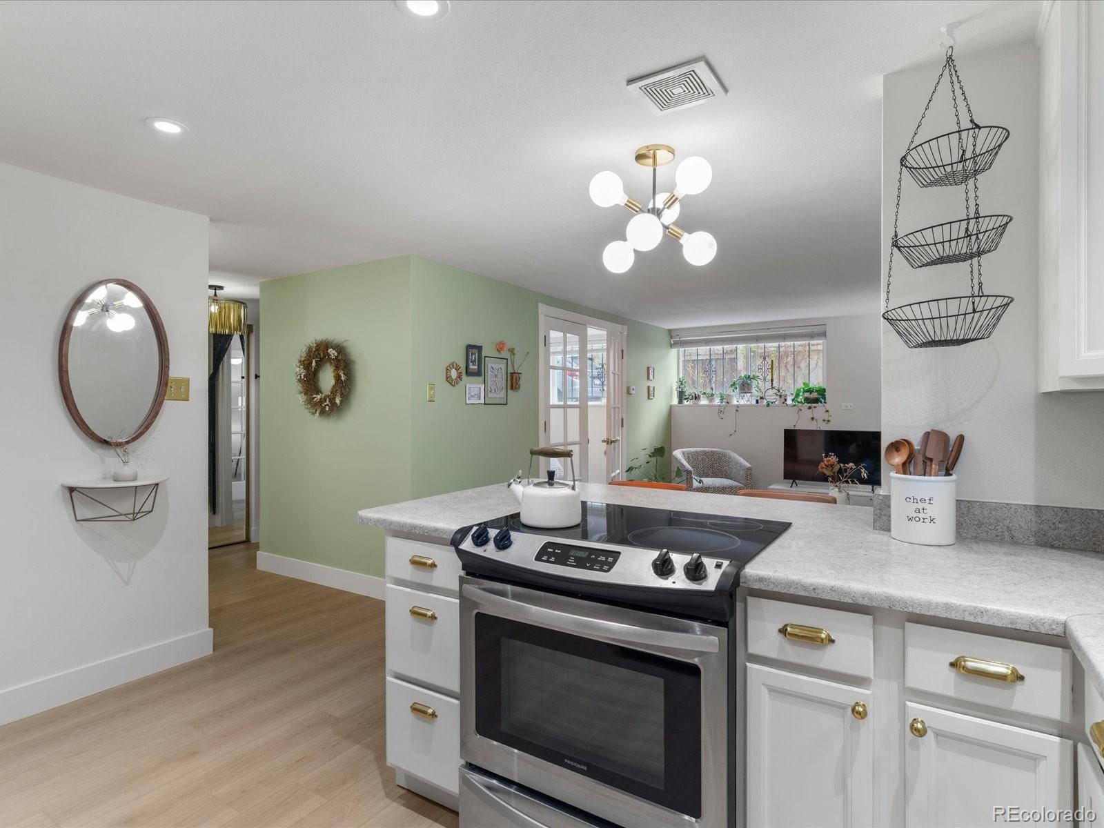 MLS Image #8 for 1050 n lafayette street,denver, Colorado