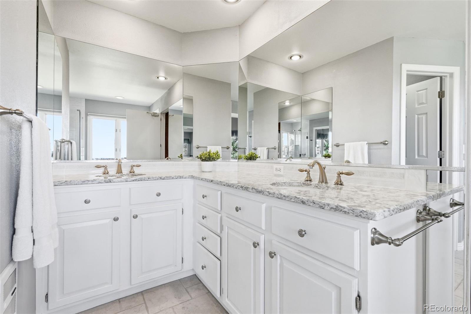 MLS Image #36 for 16880  wild plum circle,morrison, Colorado