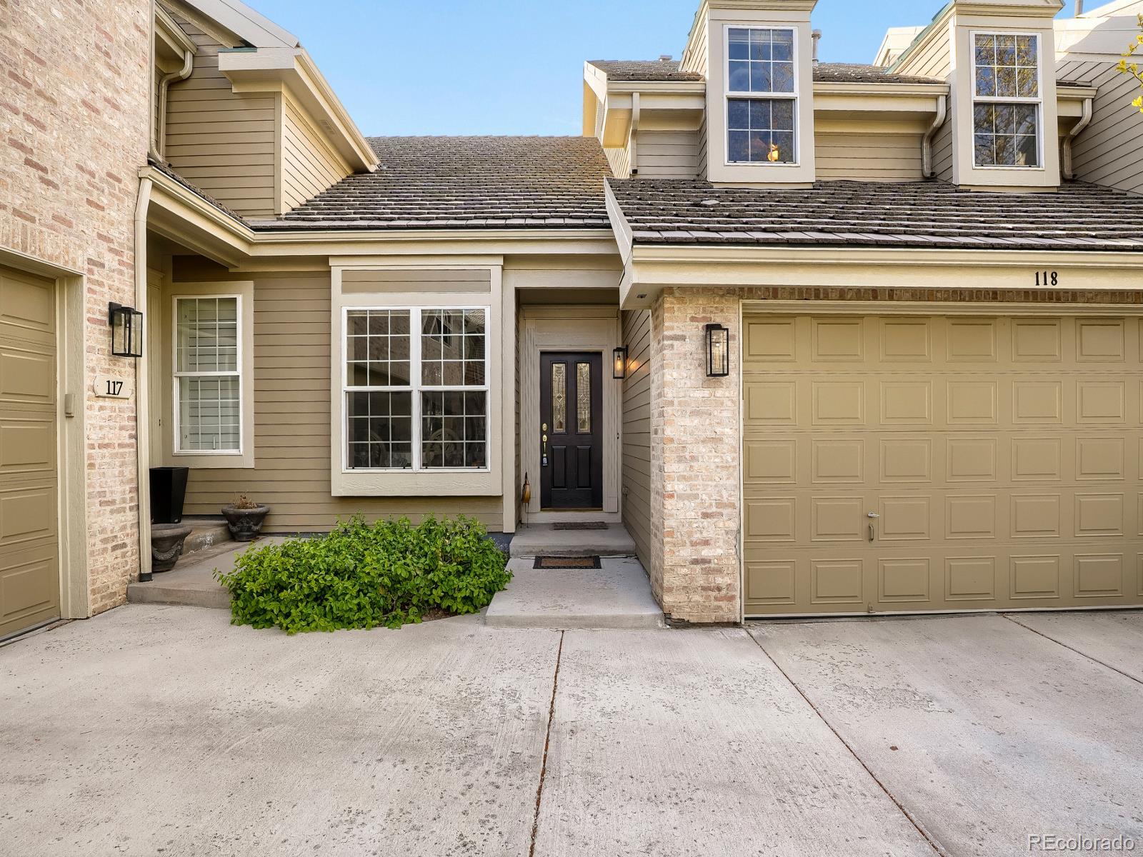 MLS Image #2 for 4545 s monaco street,denver, Colorado