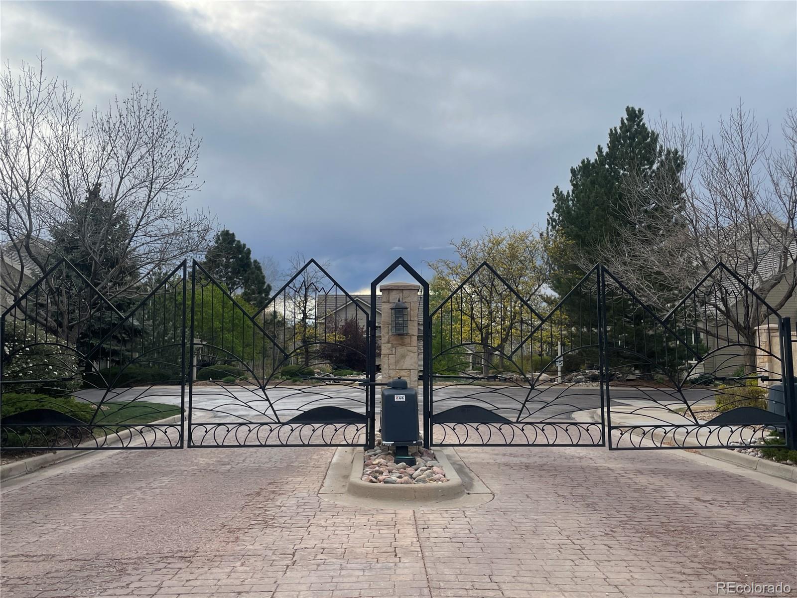 MLS Image #31 for 4545 s monaco street,denver, Colorado