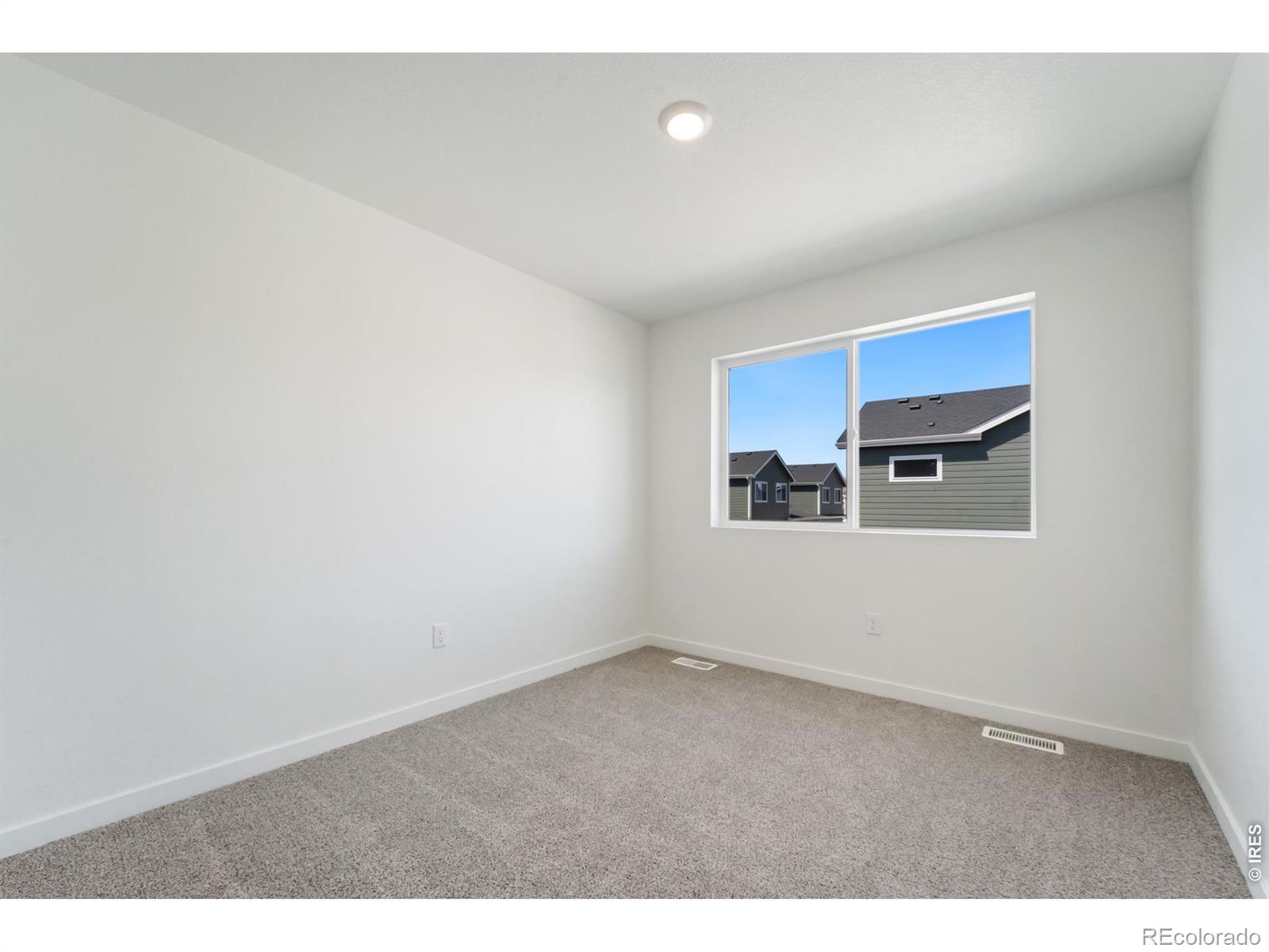 MLS Image #9 for 3836  pinnacles court,evans, Colorado