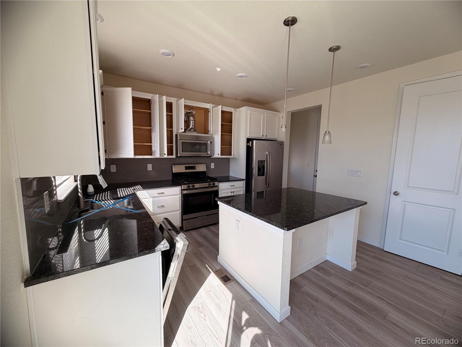 MLS Image #14 for 9401  salida street,commerce city, Colorado