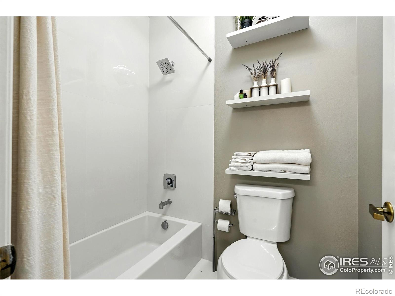 MLS Image #26 for 6686  fairways drive,niwot, Colorado