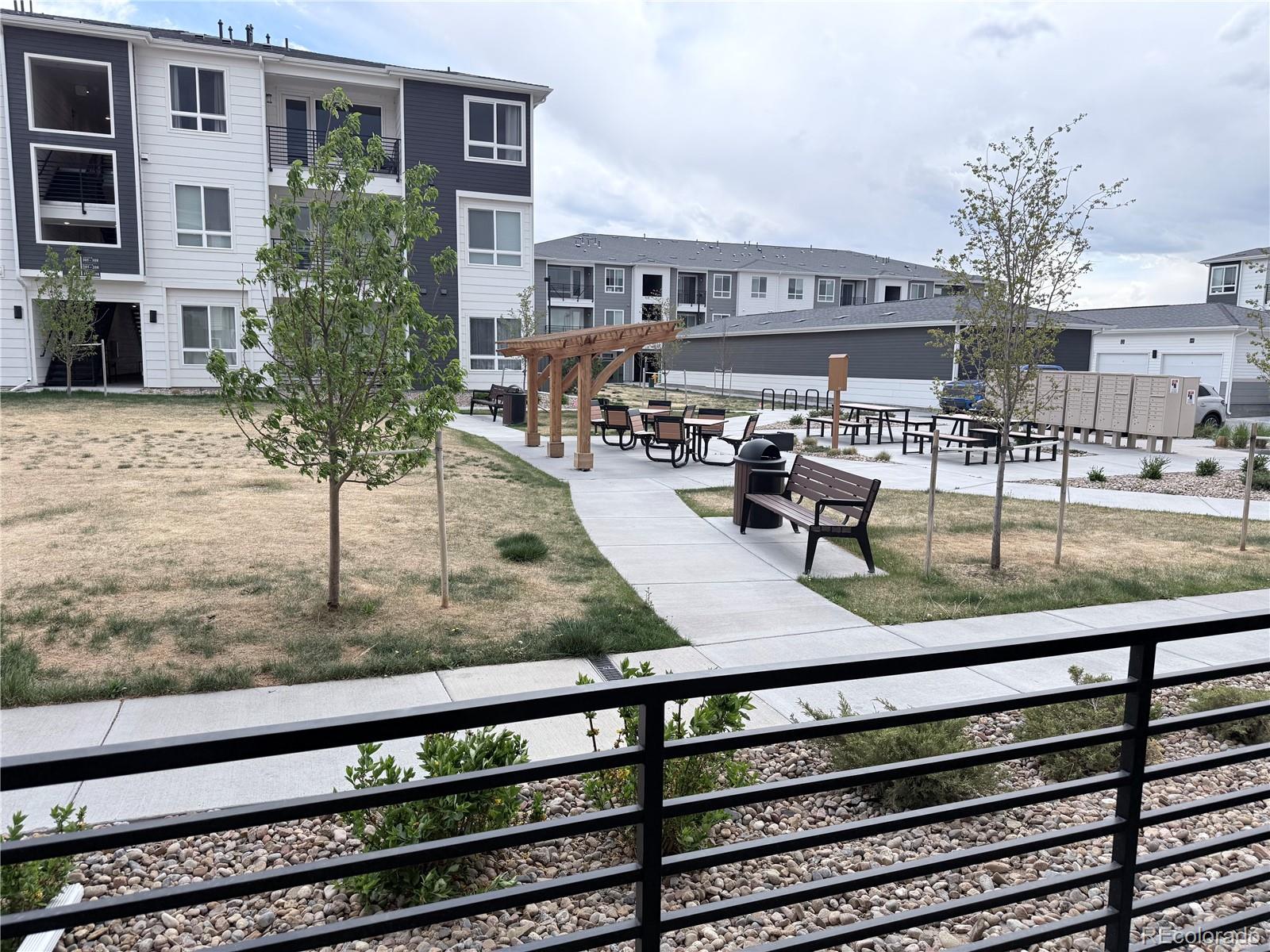 MLS Image #13 for 6153 n ceylon street,denver, Colorado
