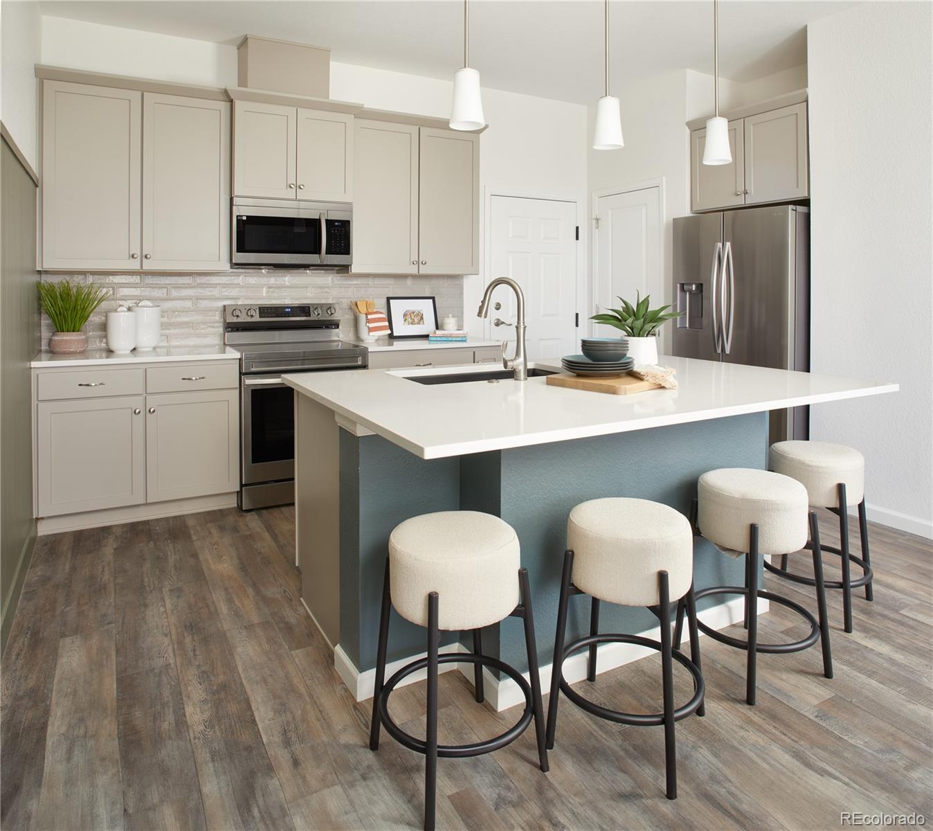 MLS Image #2 for 6153 n ceylon street,denver, Colorado