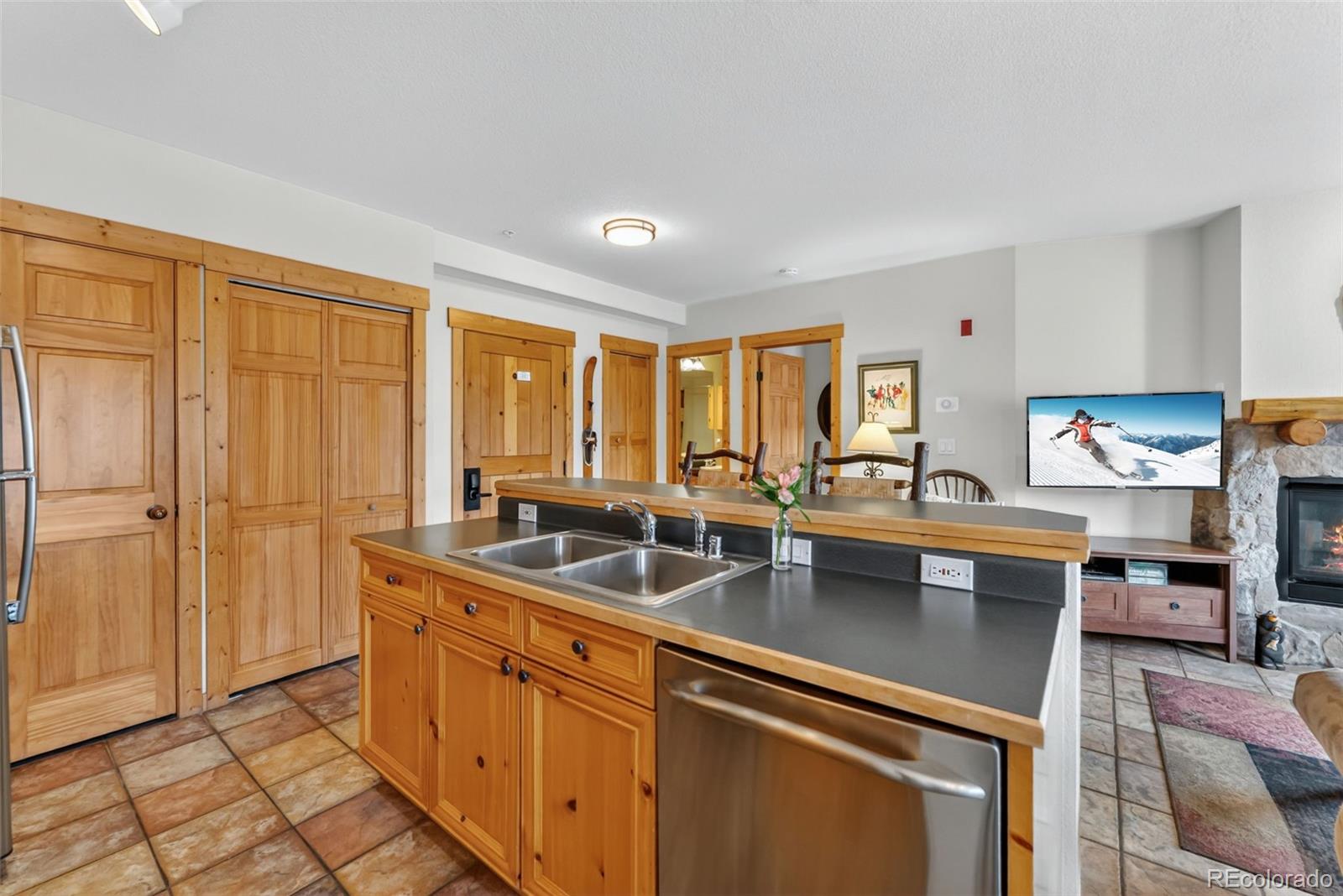 MLS Image #14 for 22784  us highway 6 ,dillon, Colorado