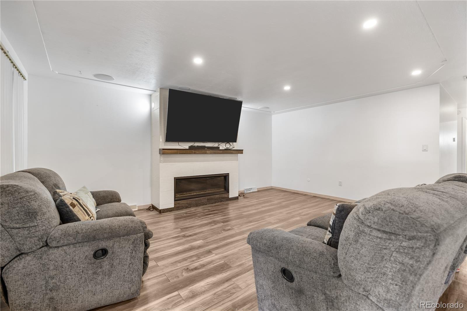 MLS Image #3 for 1093 s holland street,lakewood, Colorado