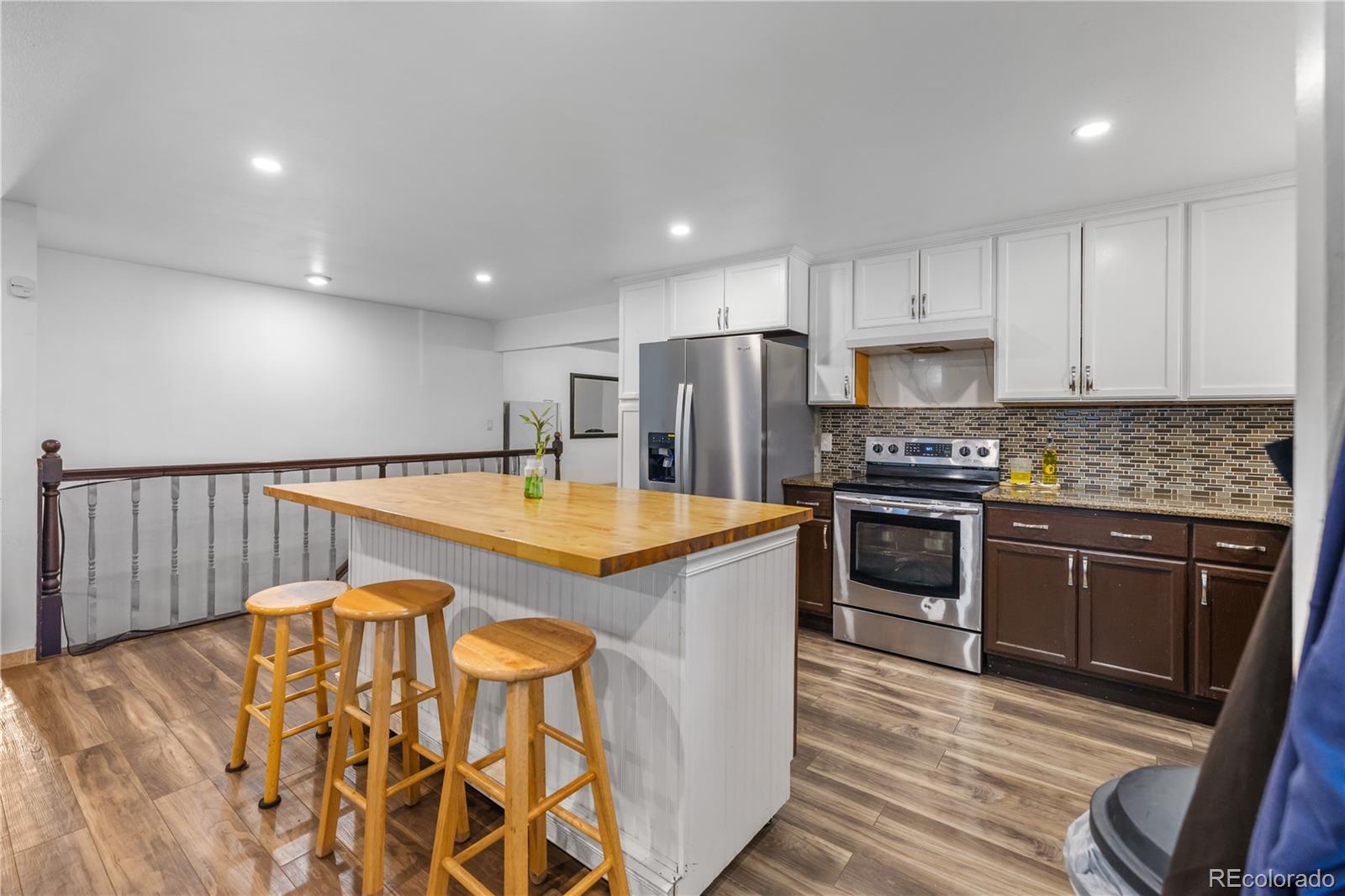 MLS Image #4 for 1093 s holland street,lakewood, Colorado