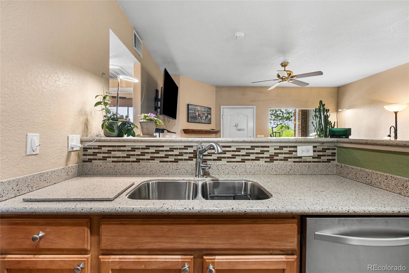 MLS Image #10 for 10239 w 55th drive 3,arvada, Colorado