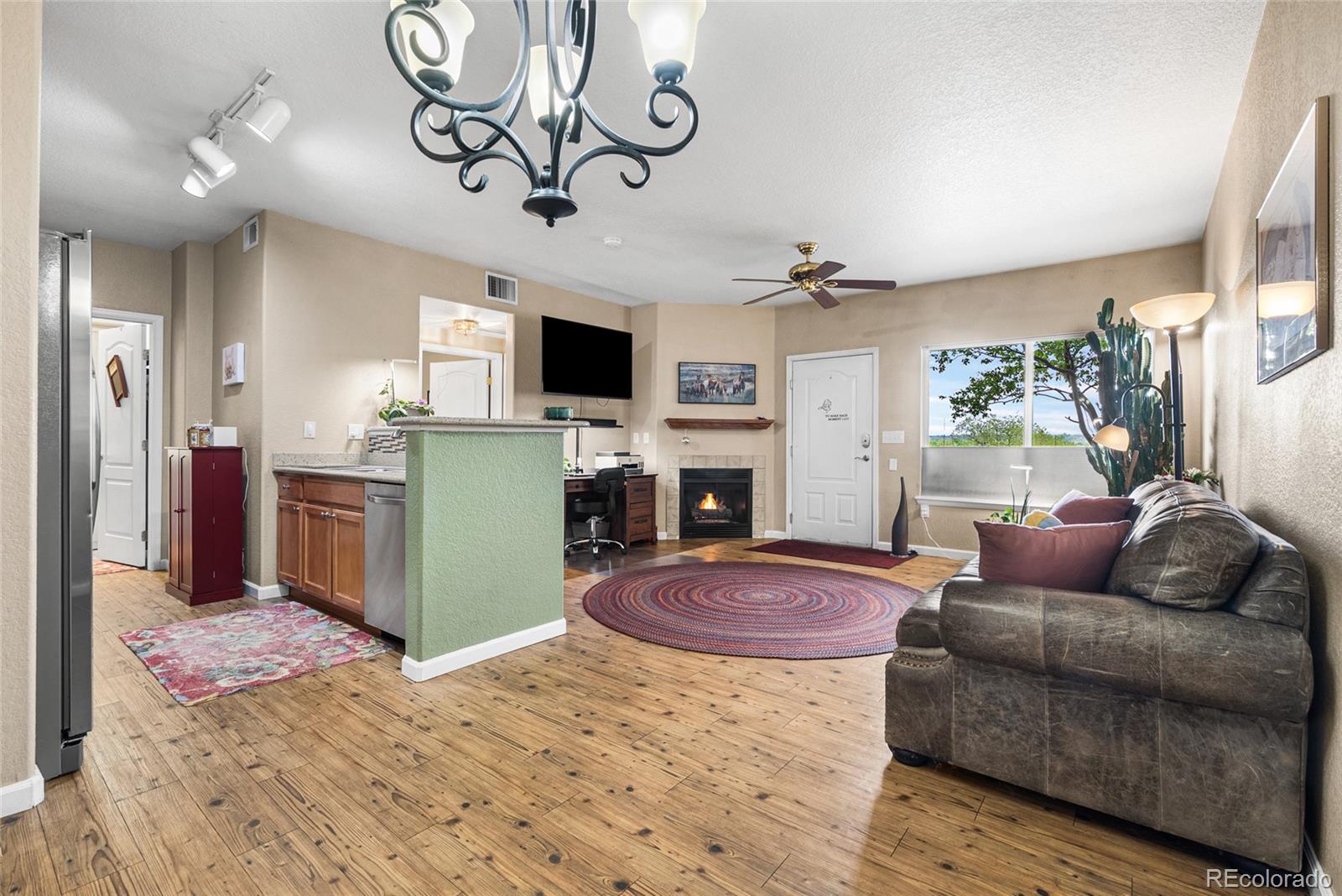 MLS Image #5 for 10239 w 55th drive 3,arvada, Colorado
