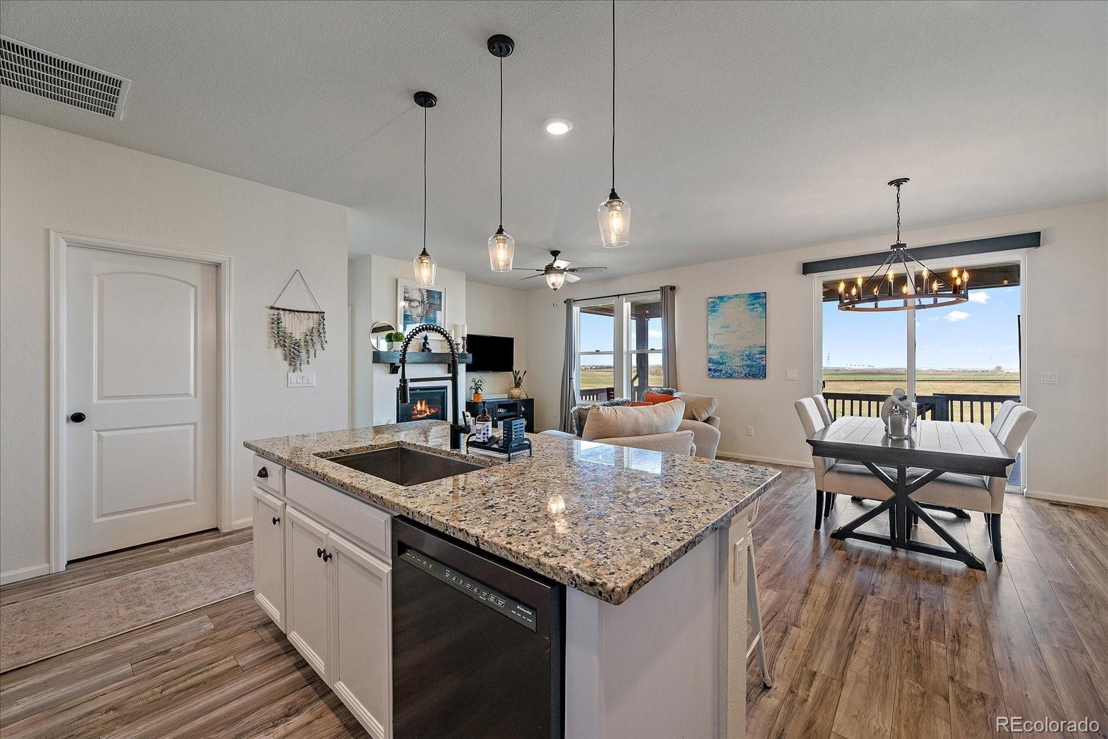 MLS Image #14 for 849 n vandriver way,aurora, Colorado