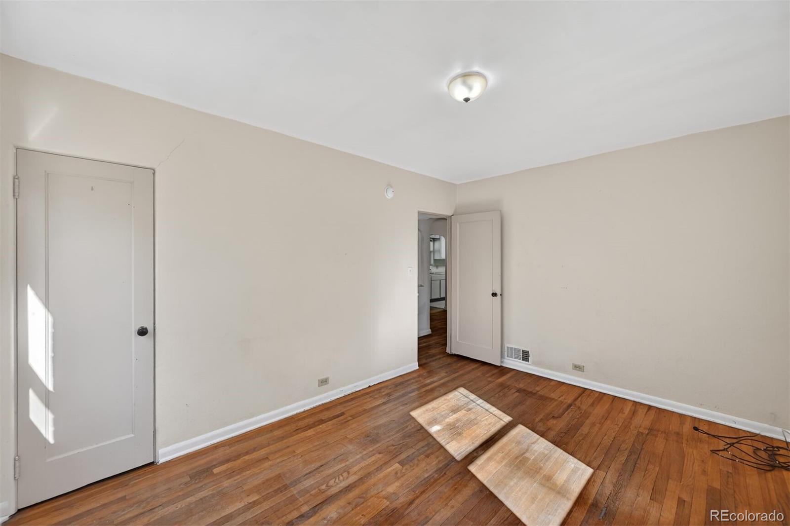 MLS Image #4 for 3051 s downing street,englewood, Colorado