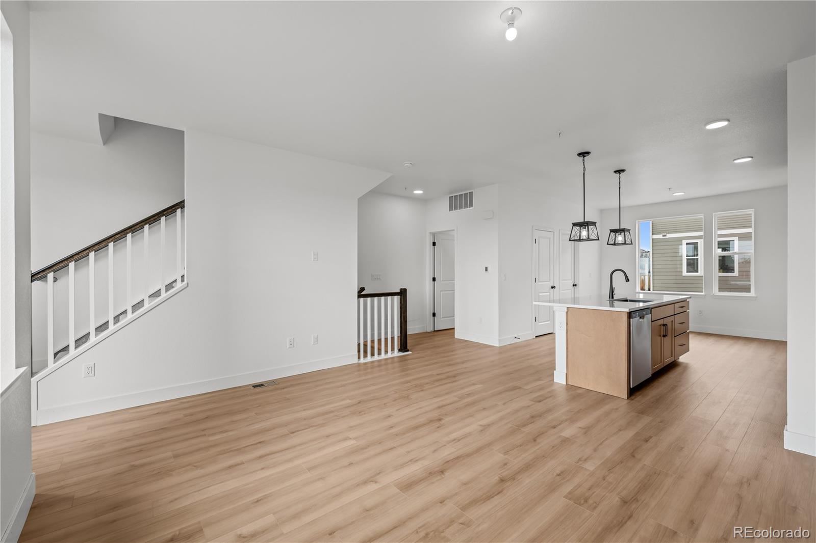 MLS Image #10 for 2736 w 68th avenue,denver, Colorado