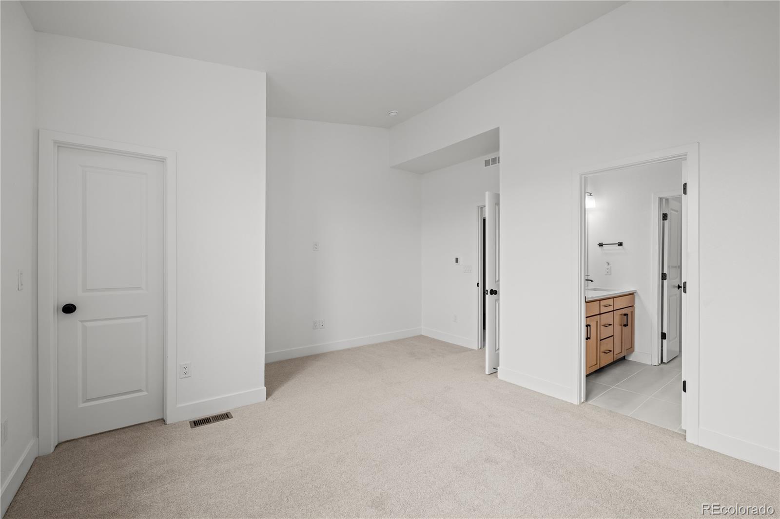 MLS Image #23 for 2736 w 68th avenue,denver, Colorado