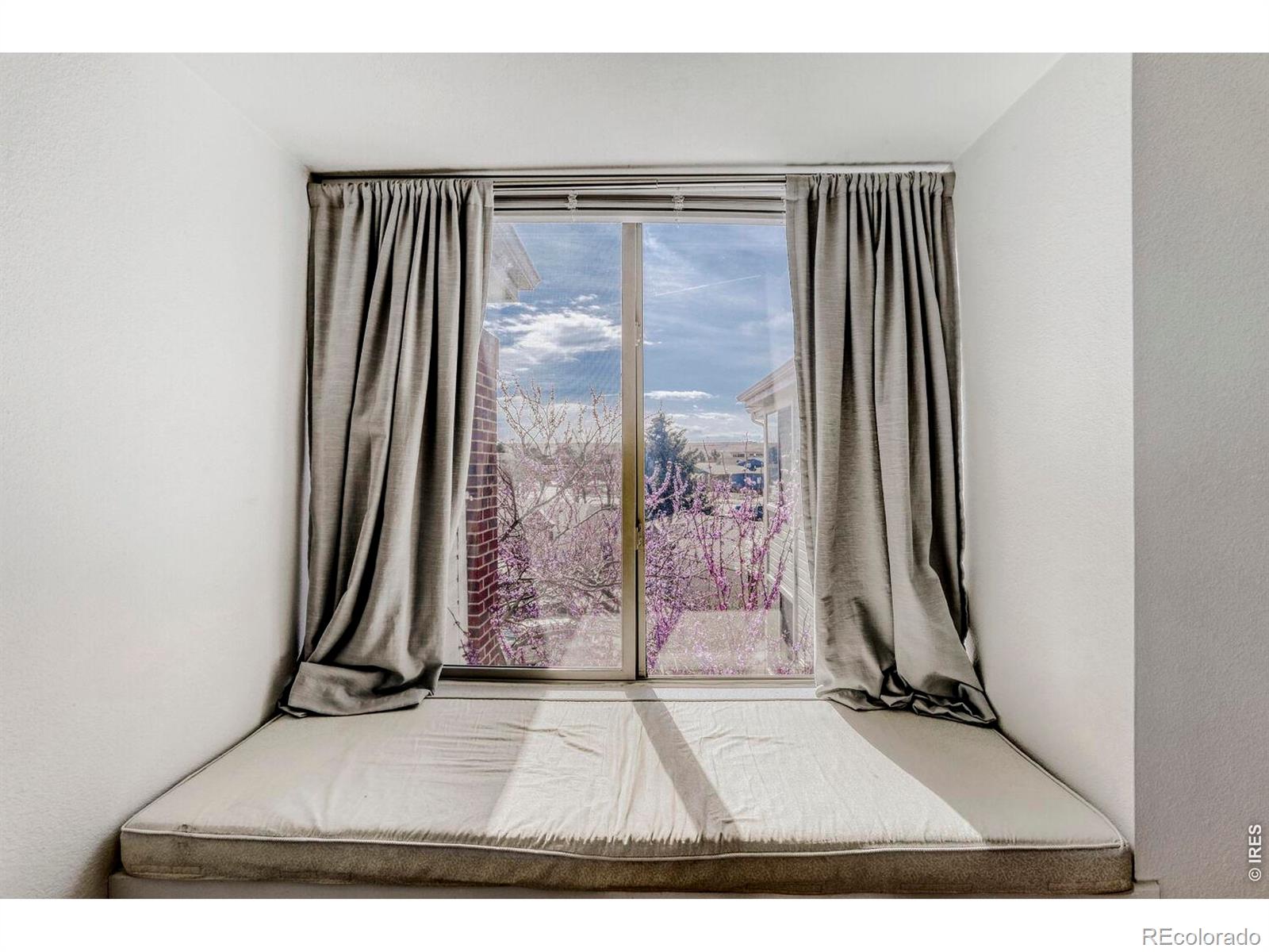 MLS Image #22 for 33 s boulder circle,boulder, Colorado