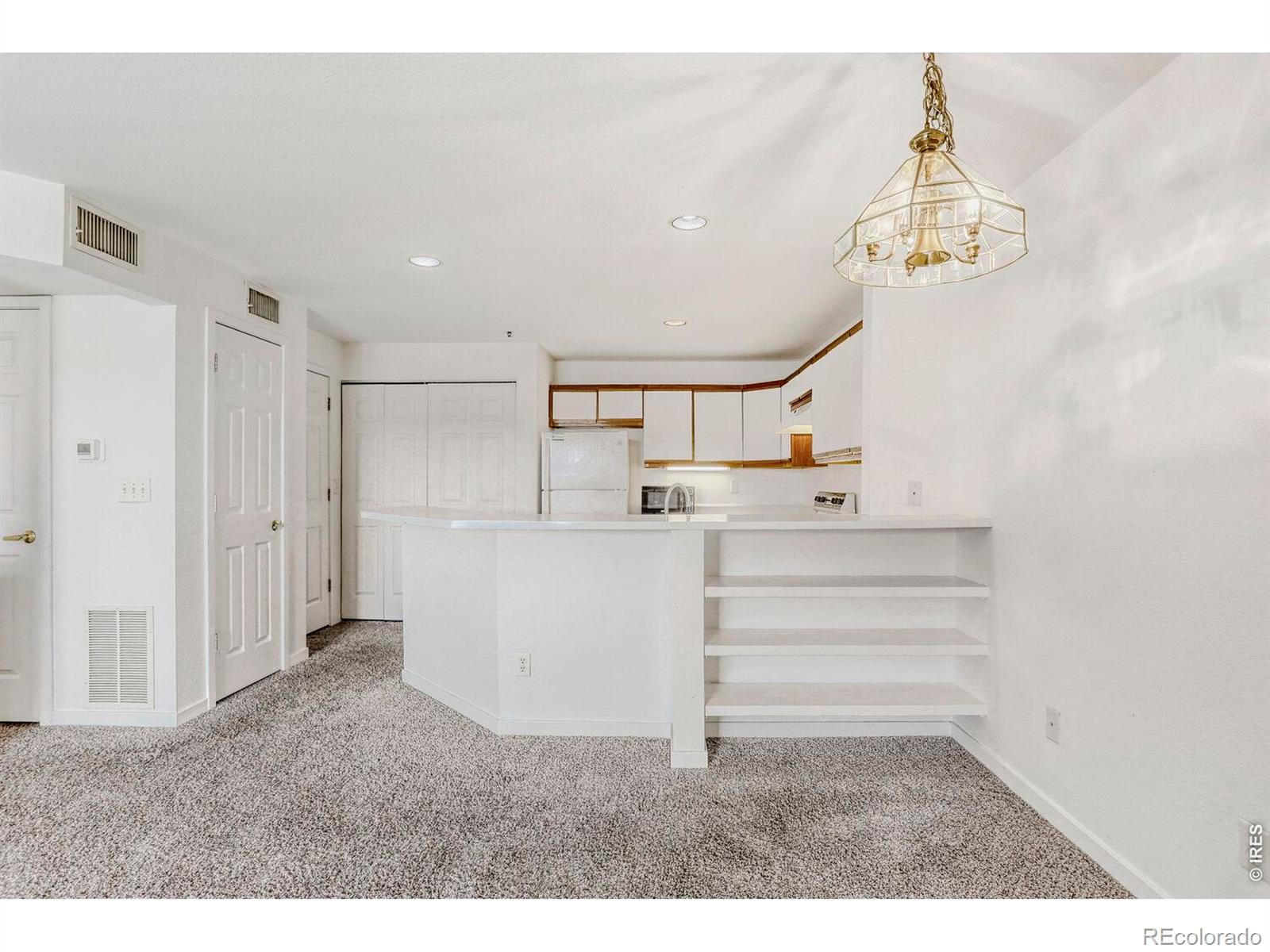 MLS Image #9 for 33 s boulder circle,boulder, Colorado