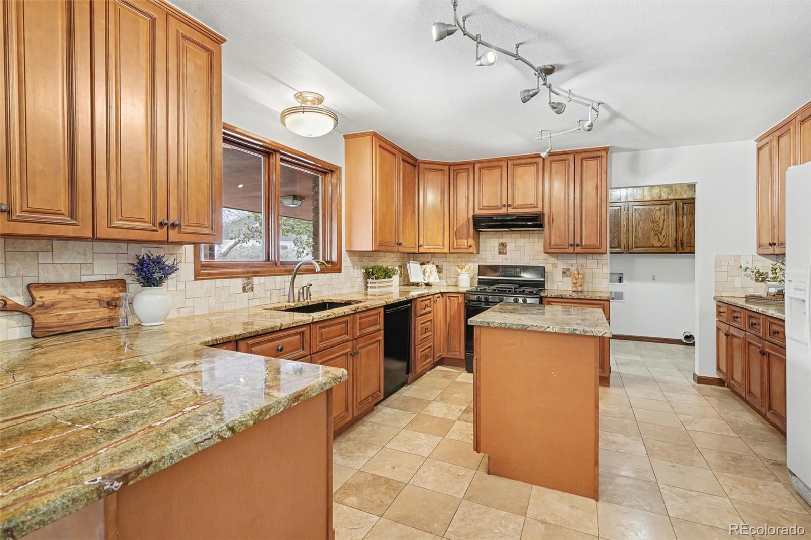 MLS Image #8 for 1661 w 115th circle,westminster, Colorado