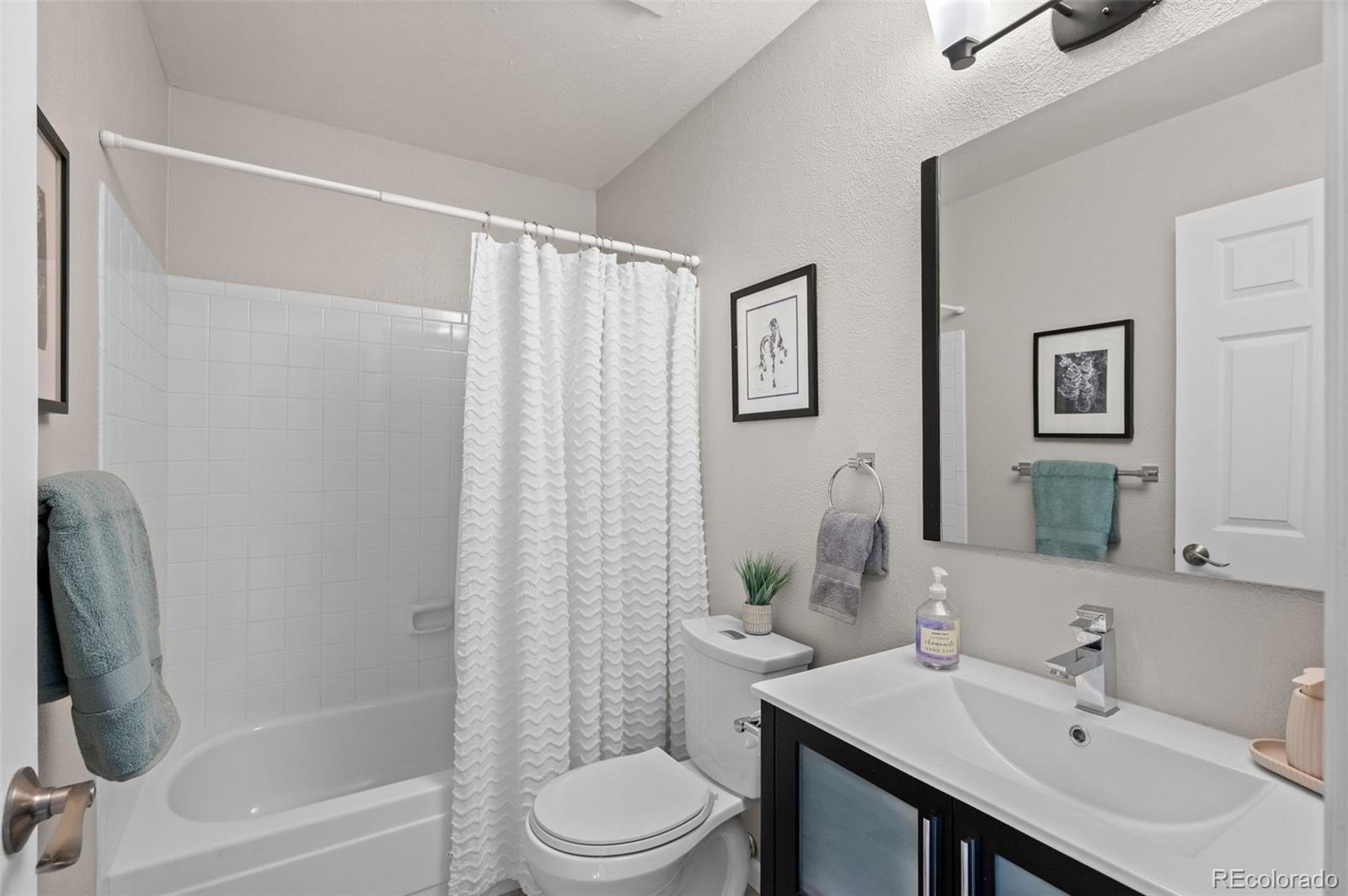 MLS Image #18 for 13872 e linvale place,aurora, Colorado