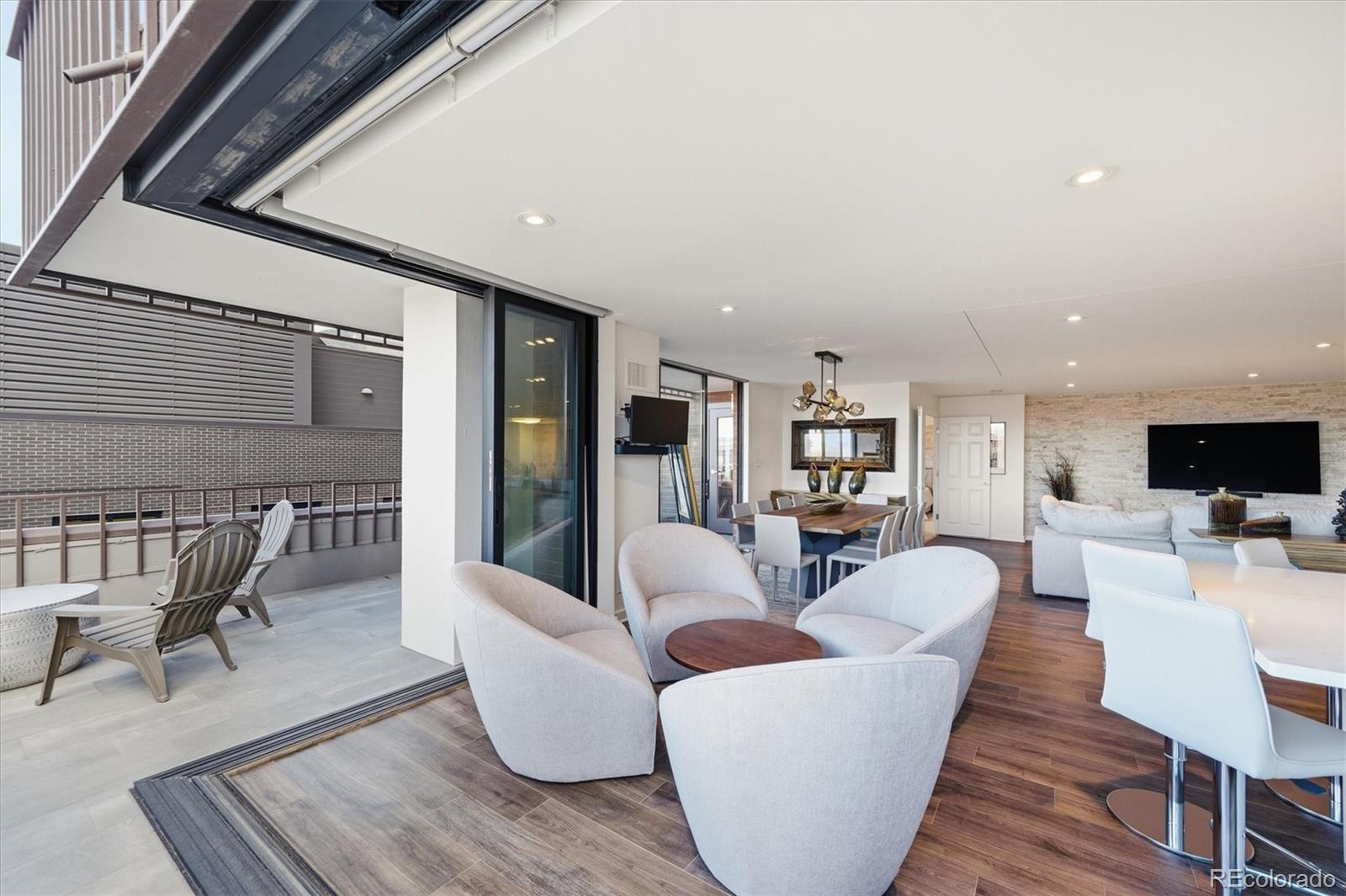 MLS Image #14 for 1551  larimer street 401,denver, Colorado