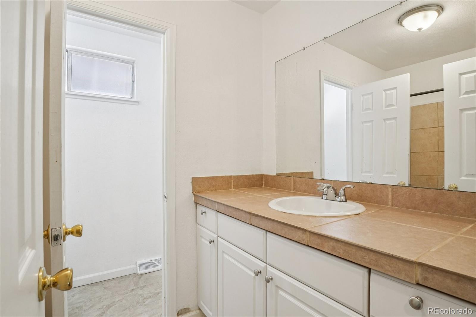 MLS Image #21 for 15178 e jefferson place ,aurora, Colorado