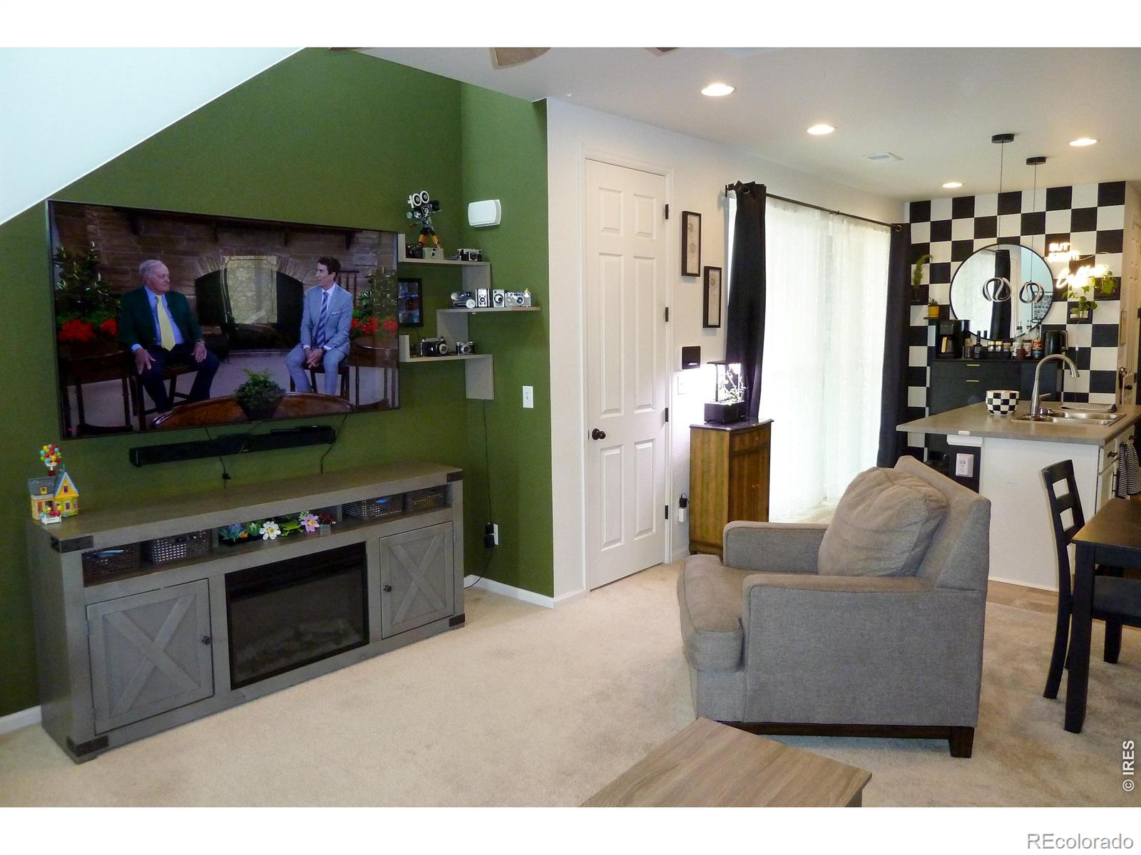 MLS Image #10 for 44 n trussville street,aurora, Colorado