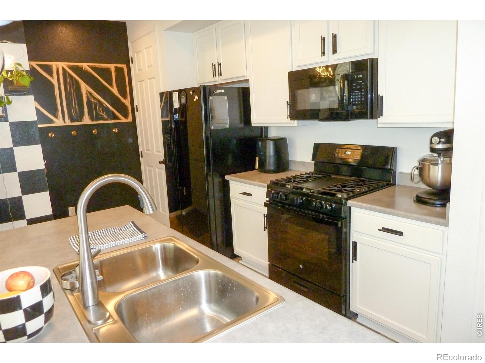 MLS Image #6 for 44 n trussville street,aurora, Colorado