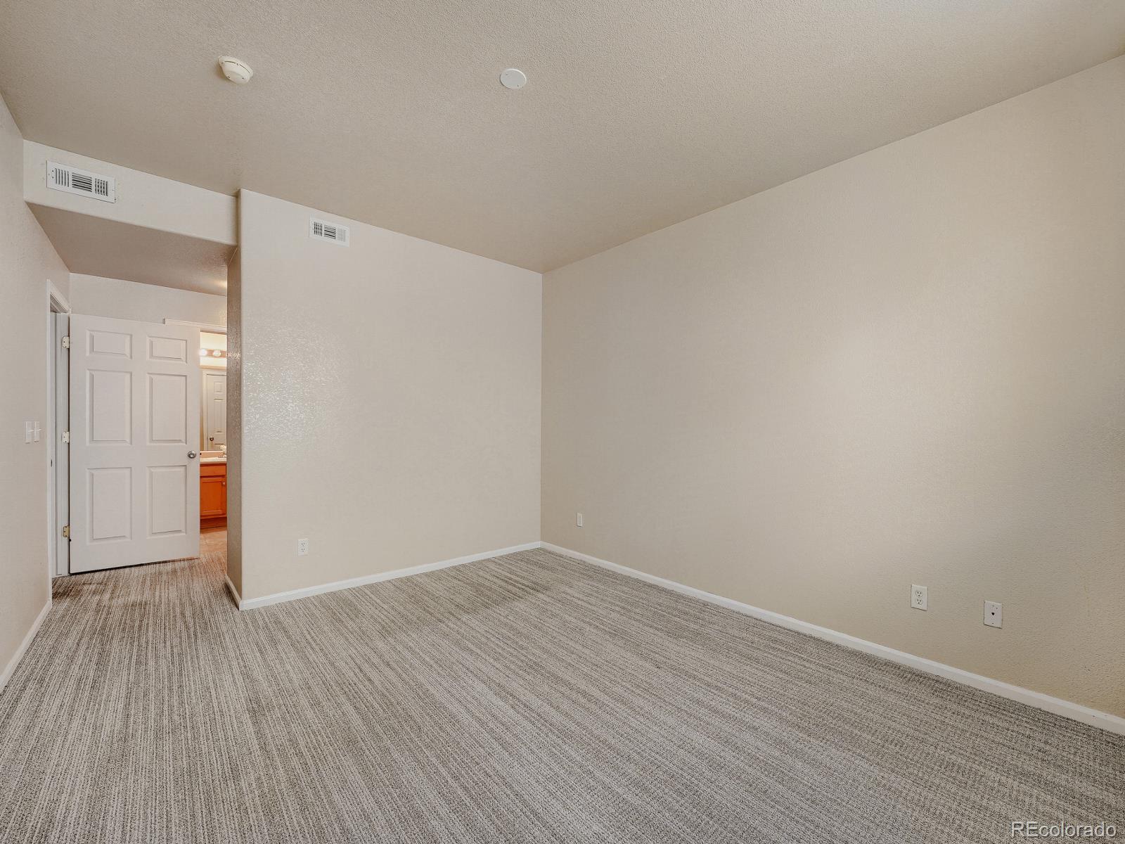 MLS Image #14 for 16821 e hawaii drive,aurora, Colorado
