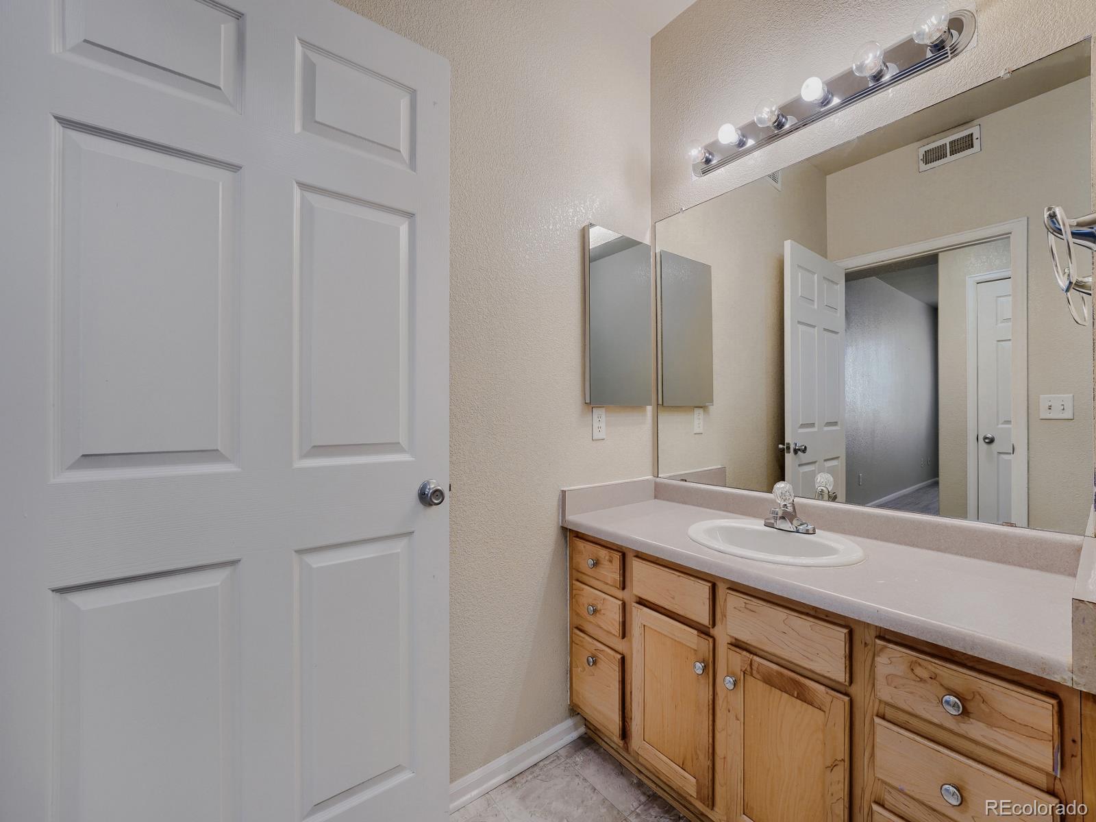 MLS Image #21 for 16821 e hawaii drive,aurora, Colorado