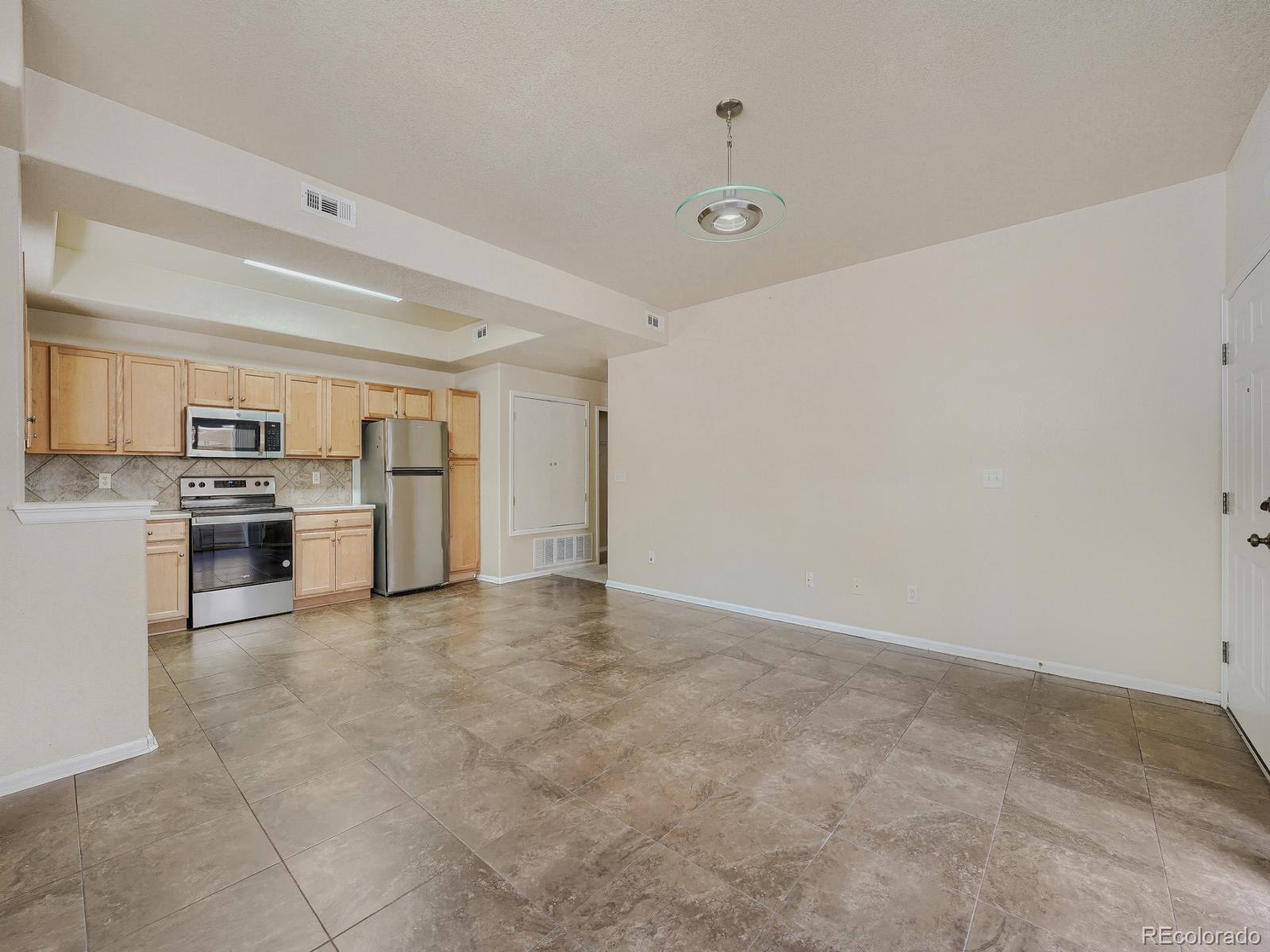 MLS Image #7 for 16821 e hawaii drive,aurora, Colorado