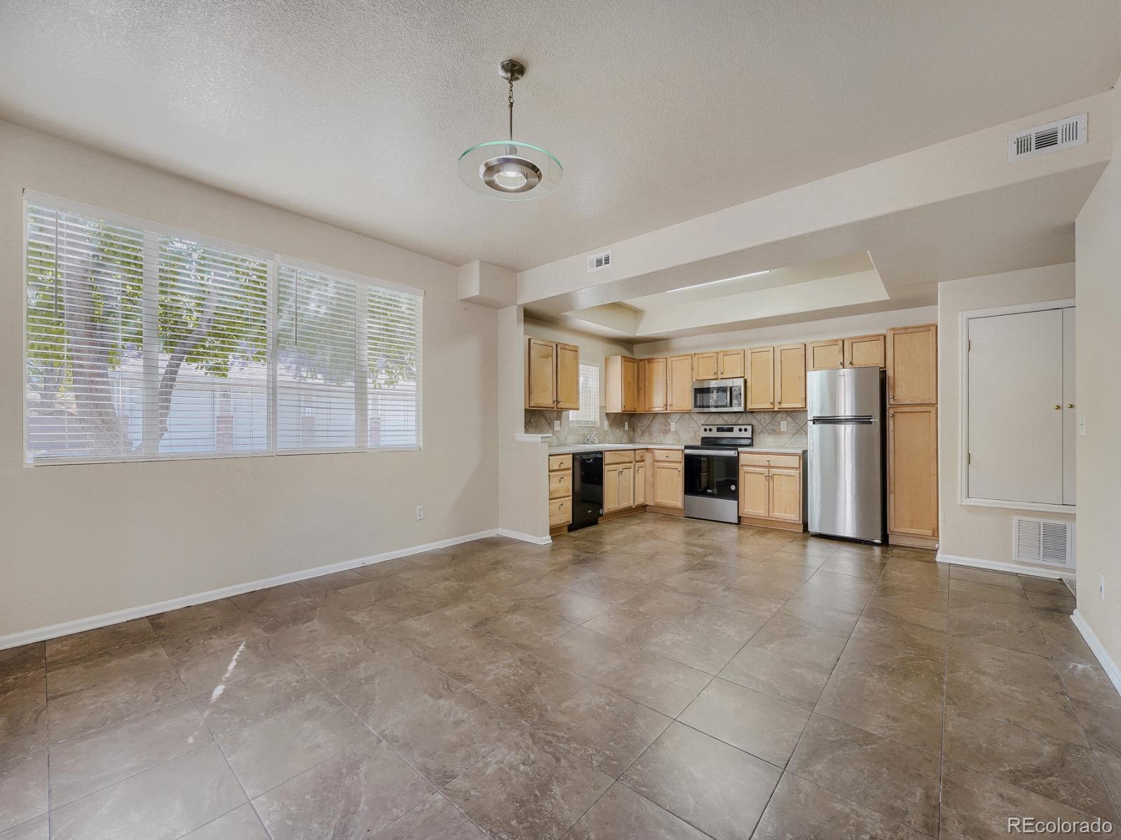 MLS Image #8 for 16821 e hawaii drive,aurora, Colorado
