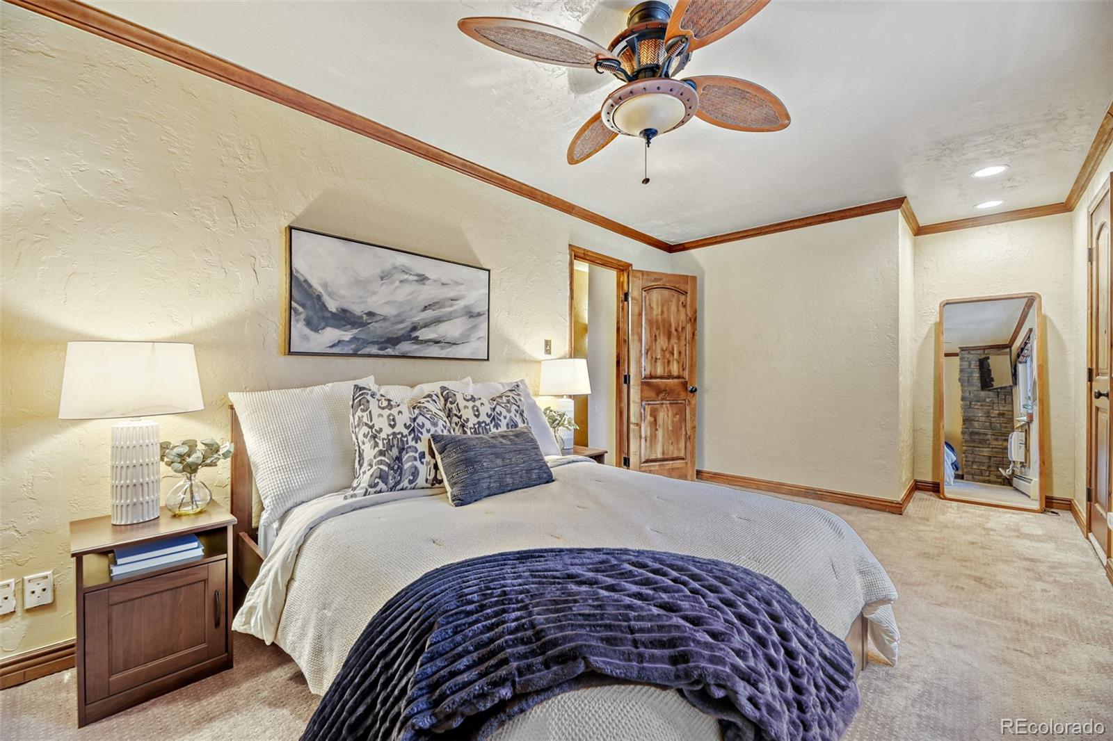 MLS Image #14 for 2190 s holly street,denver, Colorado
