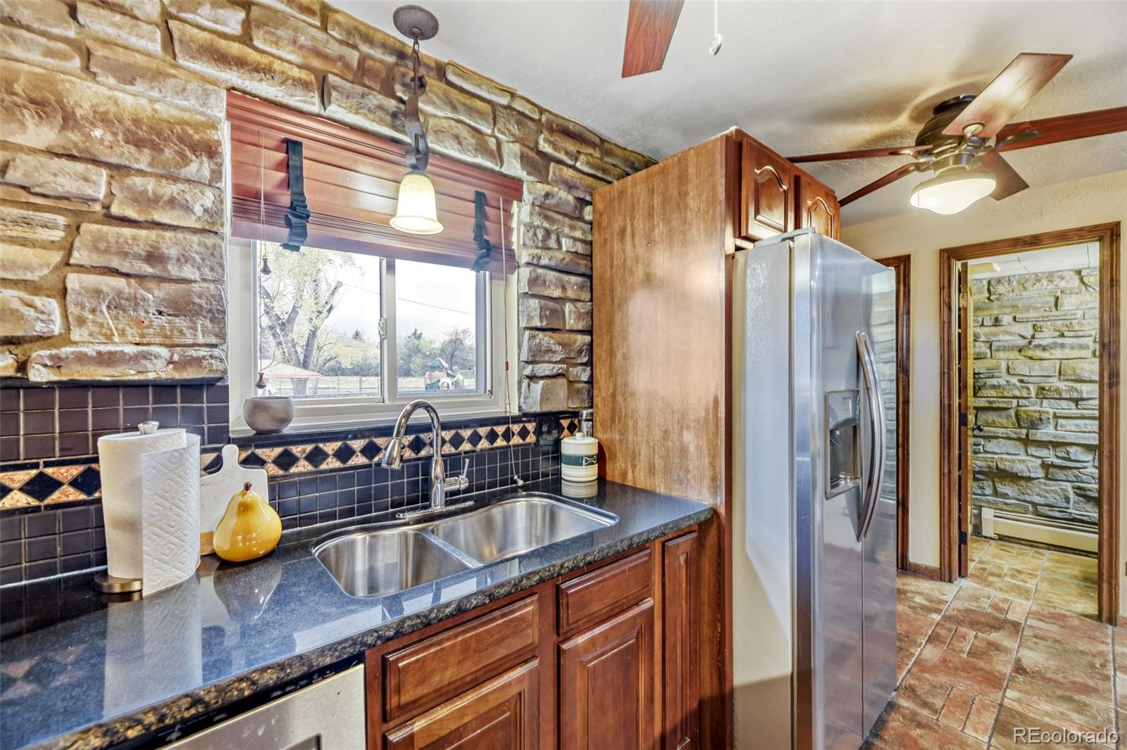 MLS Image #5 for 2190 s holly street,denver, Colorado
