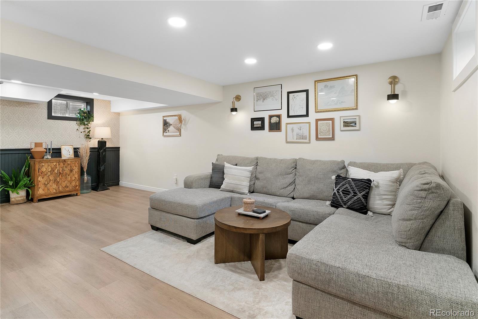 MLS Image #24 for 4465 s eagle circle,aurora, Colorado