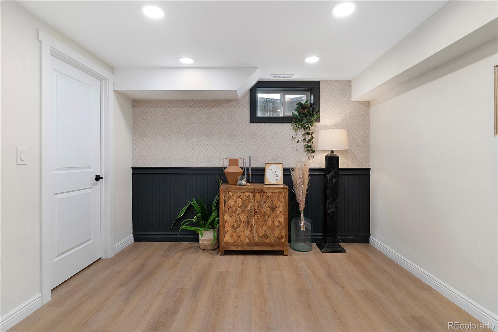 MLS Image #27 for 4465 s eagle circle,aurora, Colorado